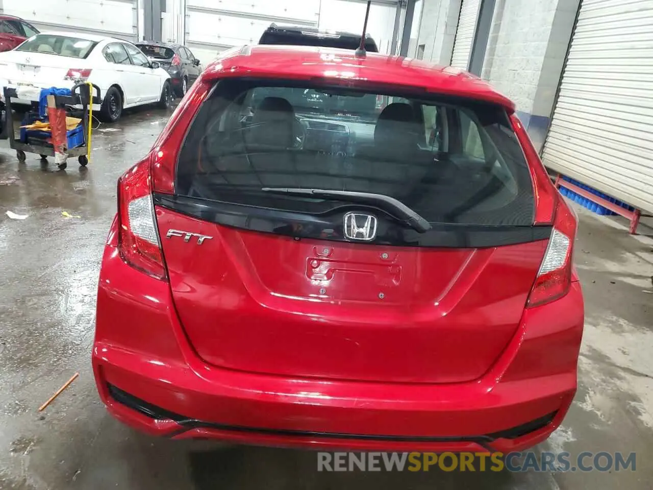 6 Photograph of a damaged car 3HGGK5H43LM712275 HONDA FIT 2020
