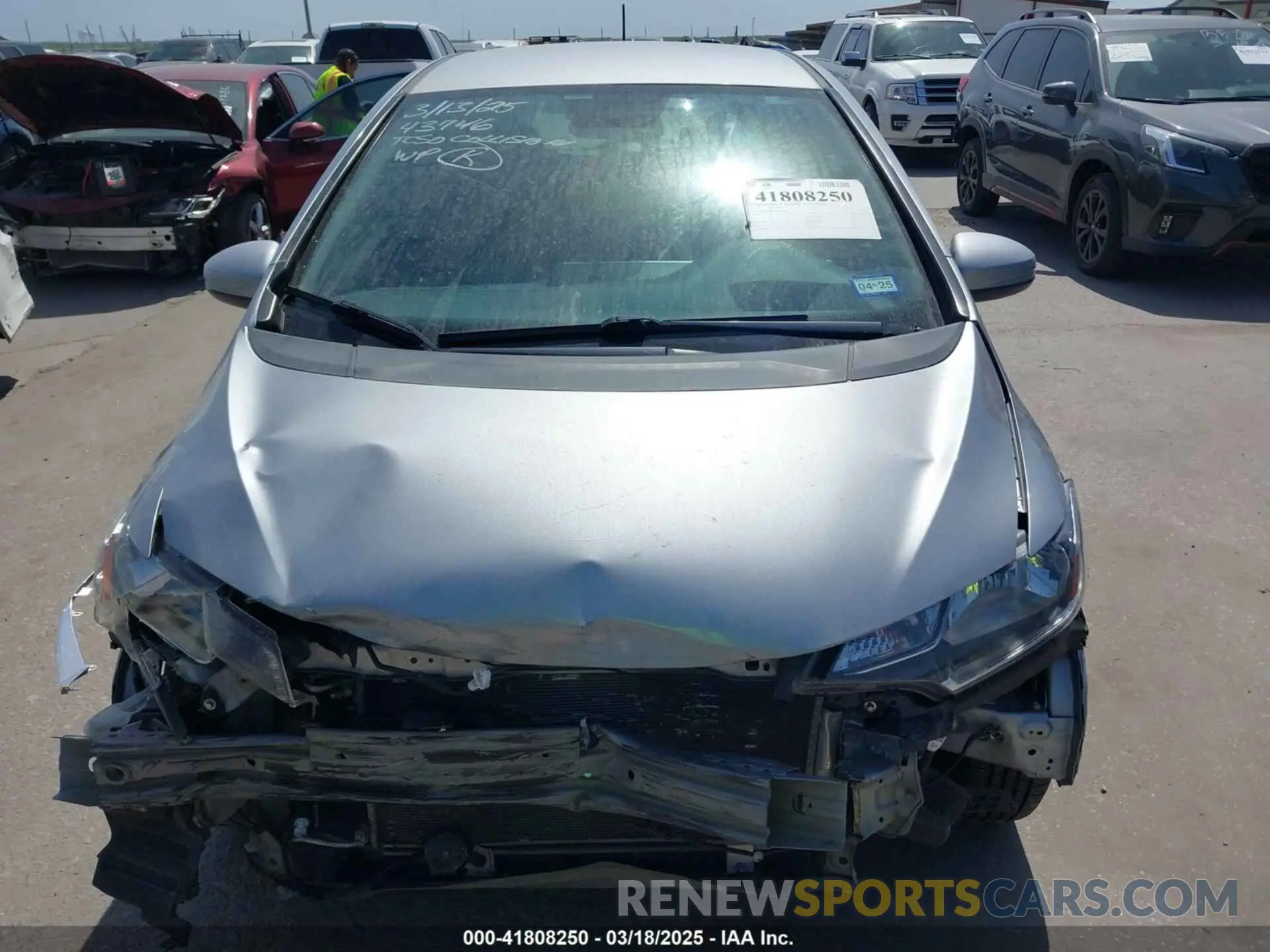 6 Photograph of a damaged car 3HGGK5H43LM713989 HONDA FIT 2020