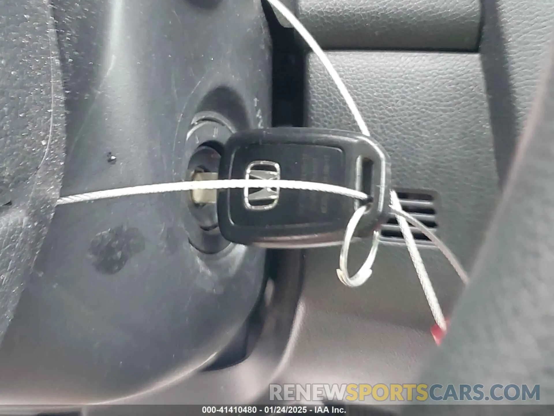 11 Photograph of a damaged car 3HGGK5H43LM716911 HONDA FIT 2020