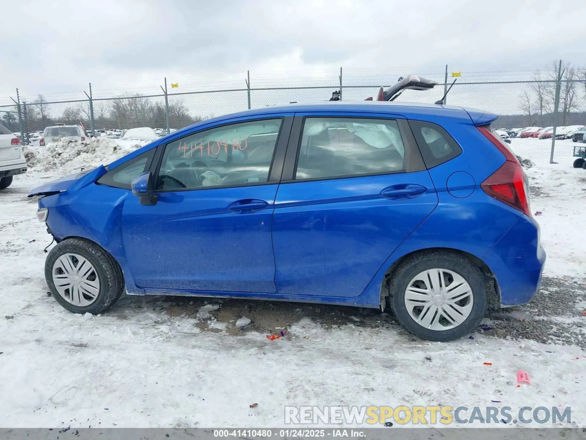 15 Photograph of a damaged car 3HGGK5H43LM716911 HONDA FIT 2020