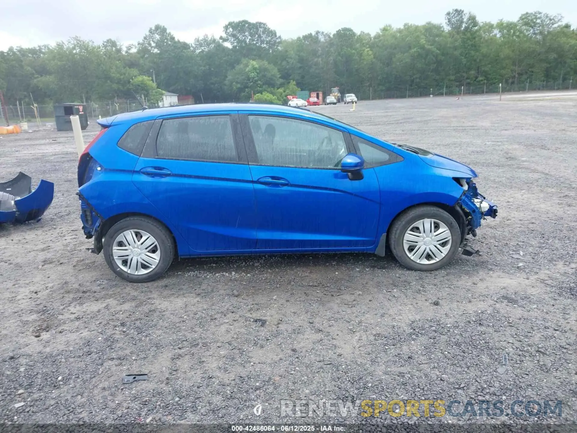 14 Photograph of a damaged car 3HGGK5H43LM723115 HONDA FIT 2020