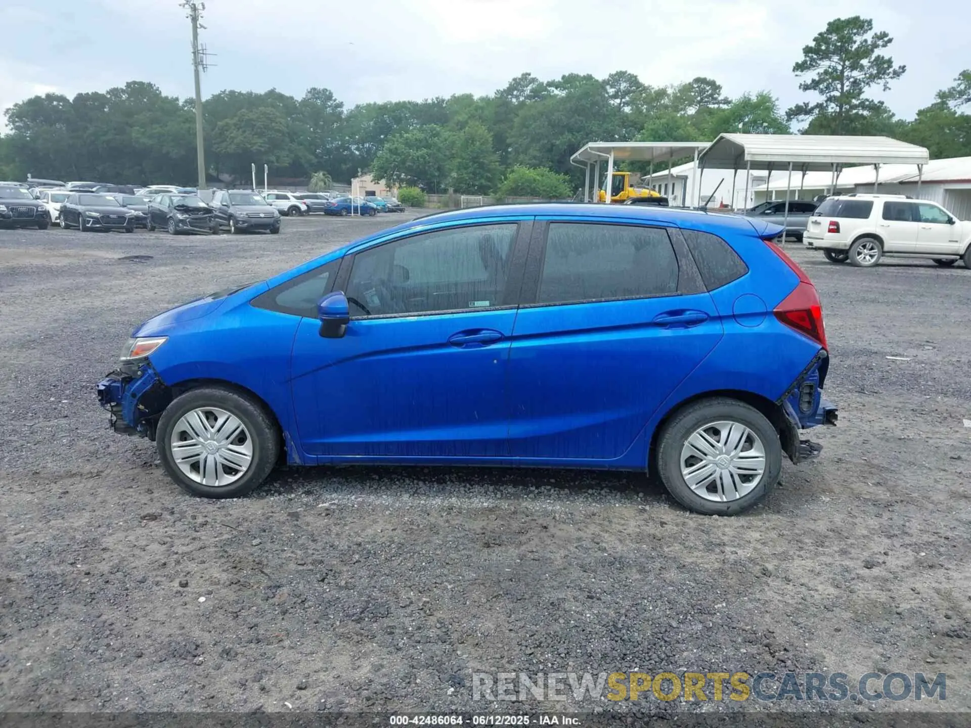 15 Photograph of a damaged car 3HGGK5H43LM723115 HONDA FIT 2020
