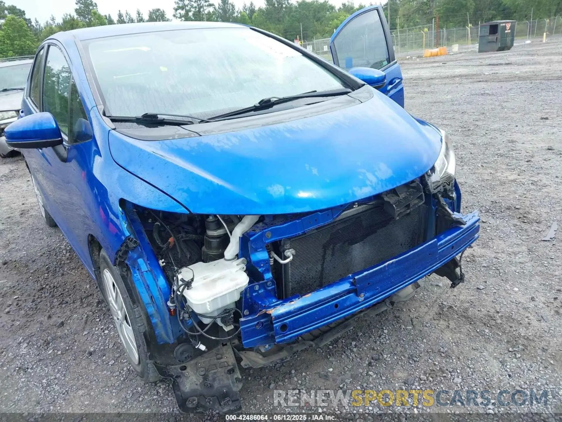 6 Photograph of a damaged car 3HGGK5H43LM723115 HONDA FIT 2020