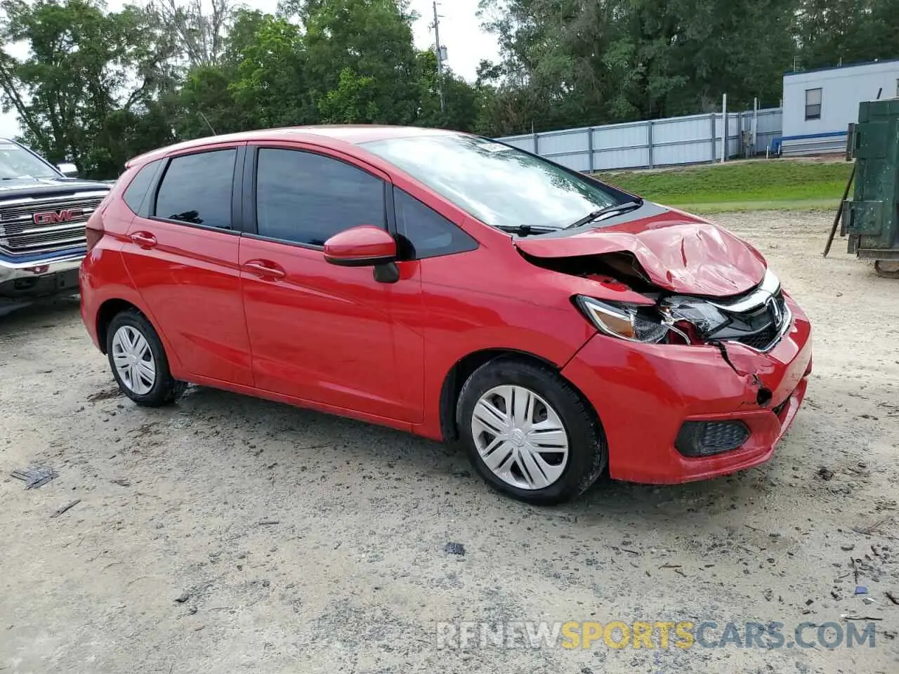 4 Photograph of a damaged car 3HGGK5H44LM700569 HONDA FIT 2020