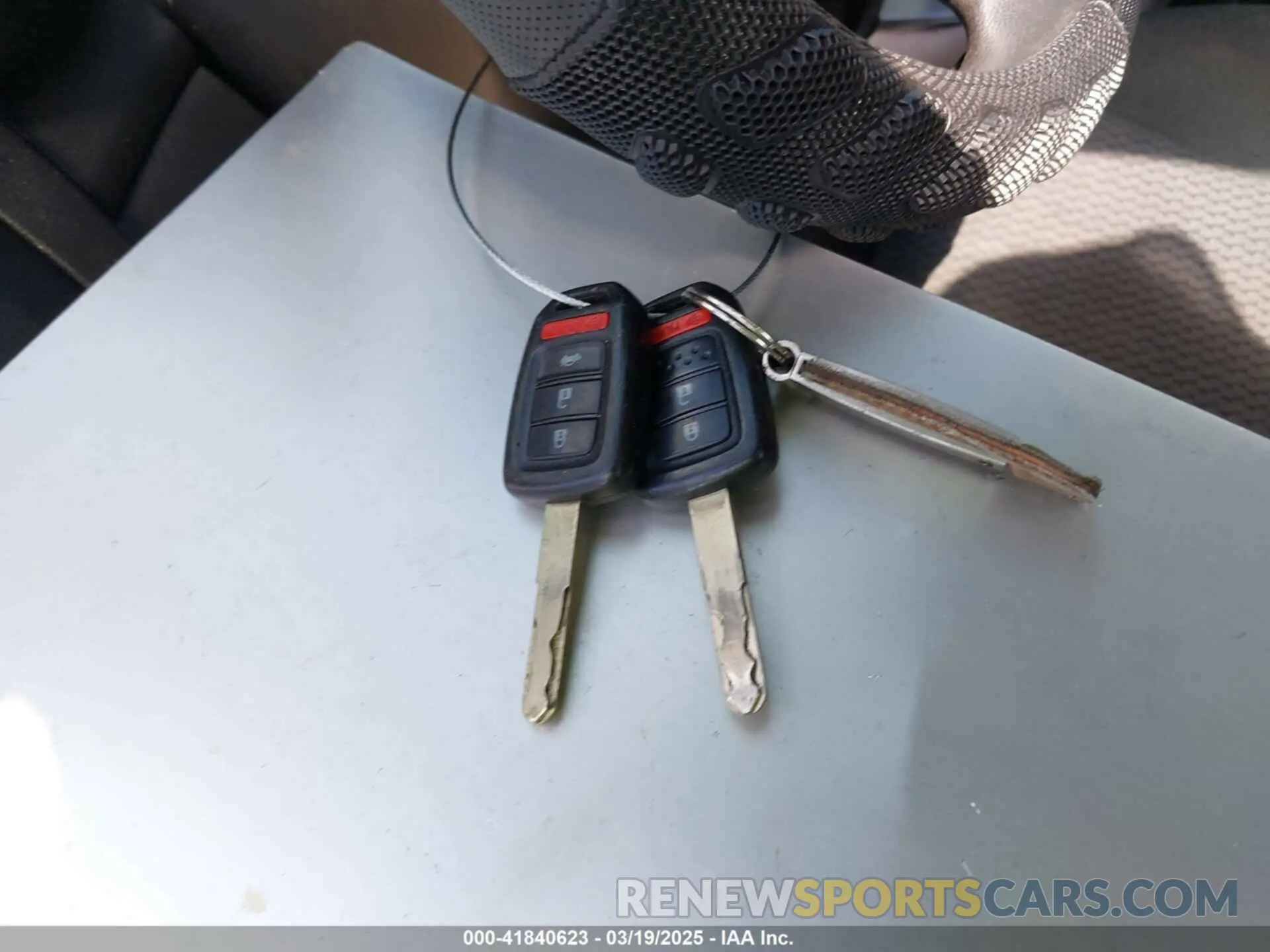 11 Photograph of a damaged car 3HGGK5H44LM729036 HONDA FIT 2020