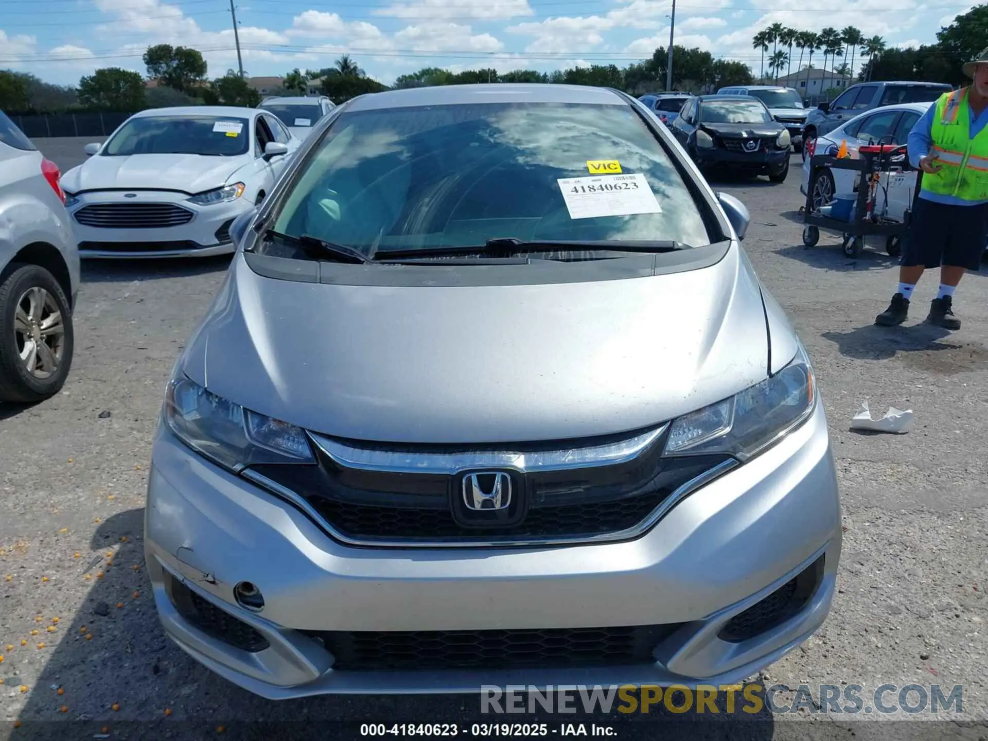 12 Photograph of a damaged car 3HGGK5H44LM729036 HONDA FIT 2020