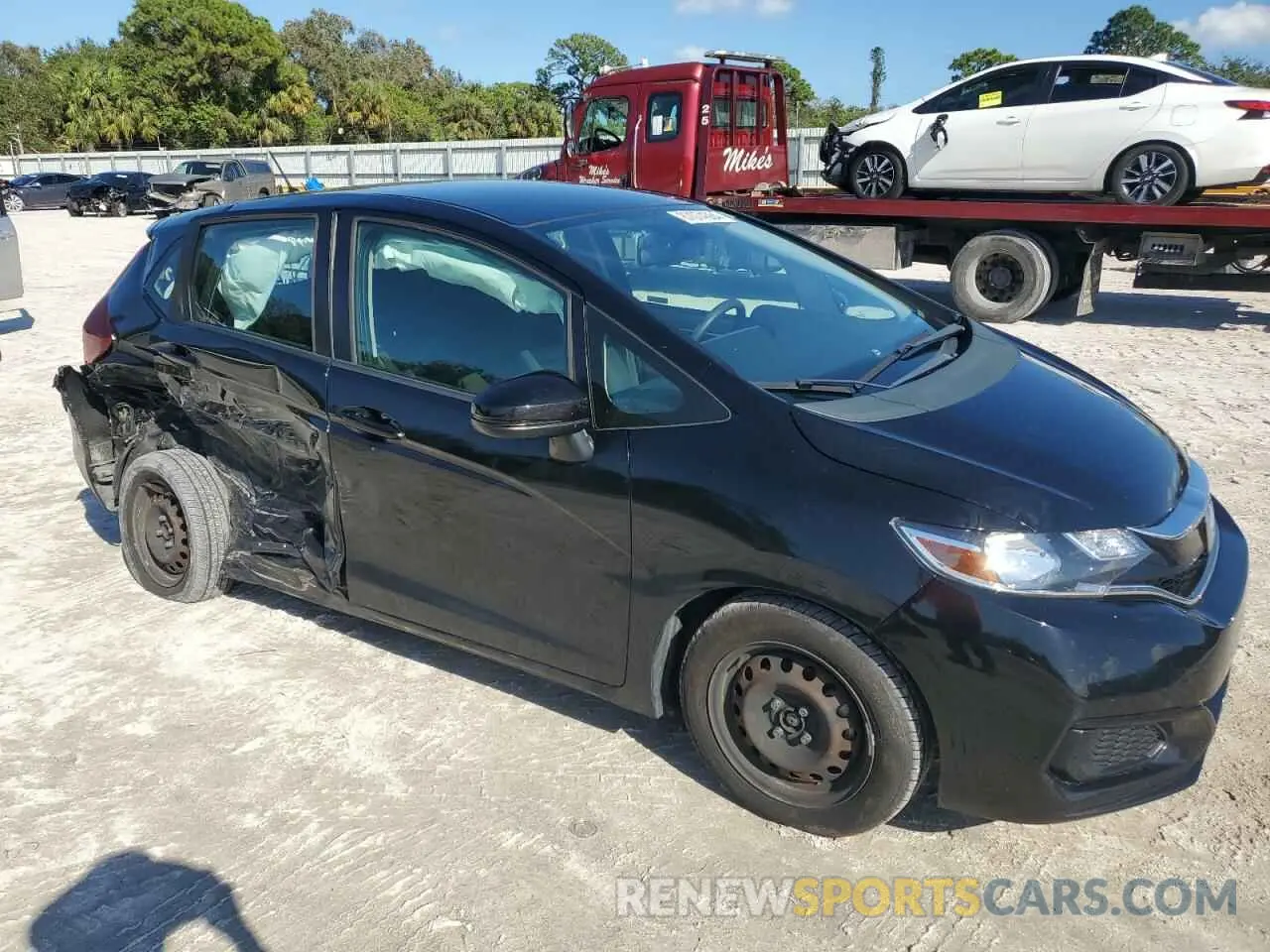 4 Photograph of a damaged car 3HGGK5H45LM714772 HONDA FIT 2020