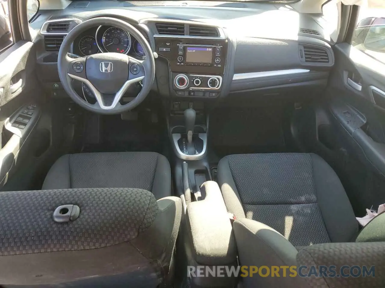 8 Photograph of a damaged car 3HGGK5H45LM714772 HONDA FIT 2020