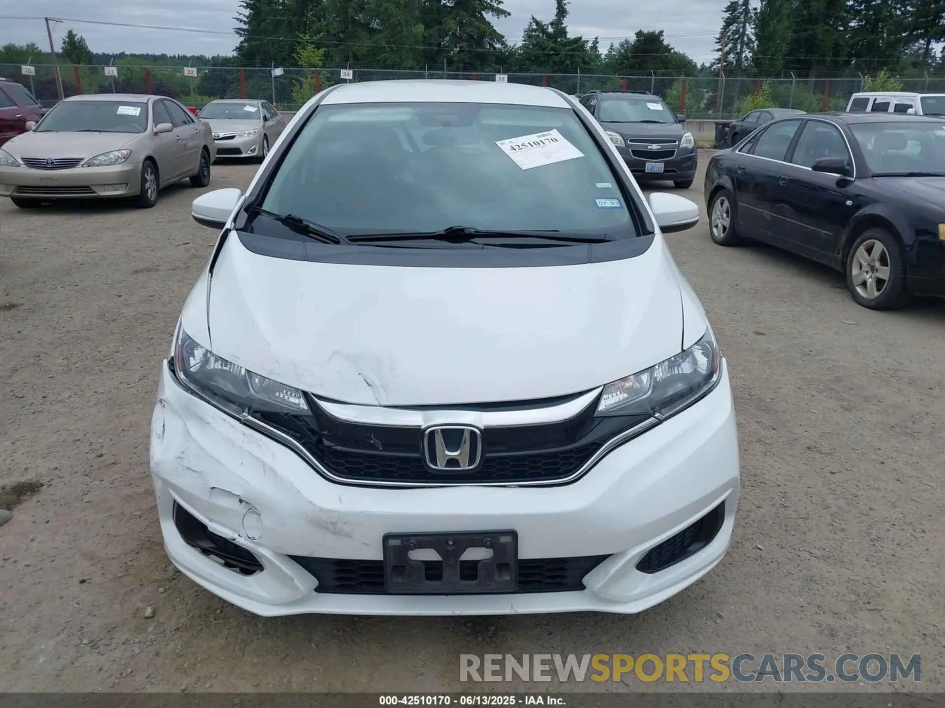 12 Photograph of a damaged car 3HGGK5H46LM717552 HONDA FIT 2020
