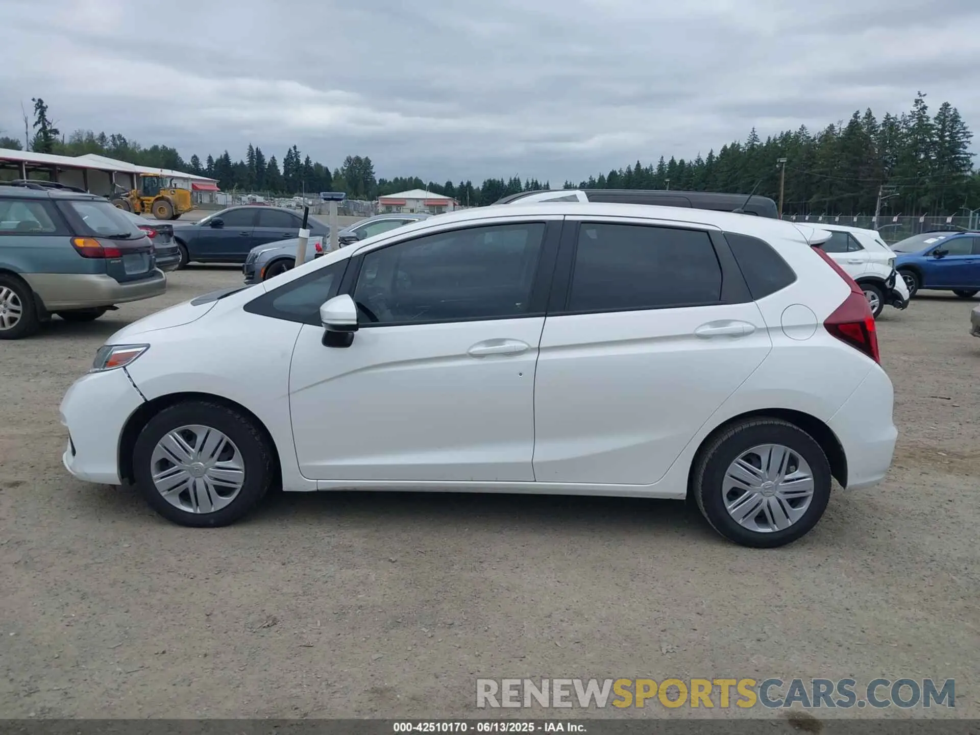 14 Photograph of a damaged car 3HGGK5H46LM717552 HONDA FIT 2020