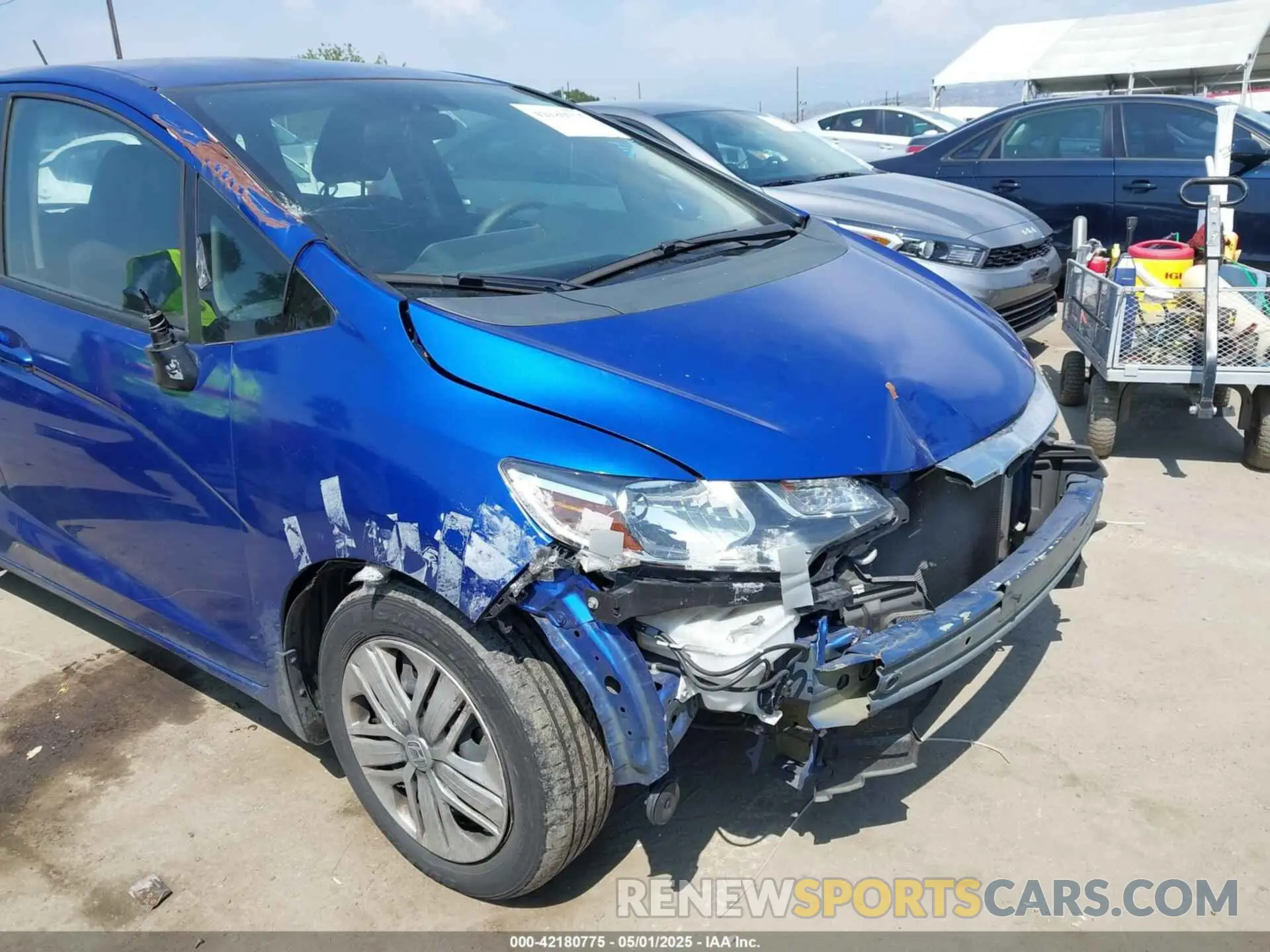 6 Photograph of a damaged car 3HGGK5H47LM711291 HONDA FIT 2020