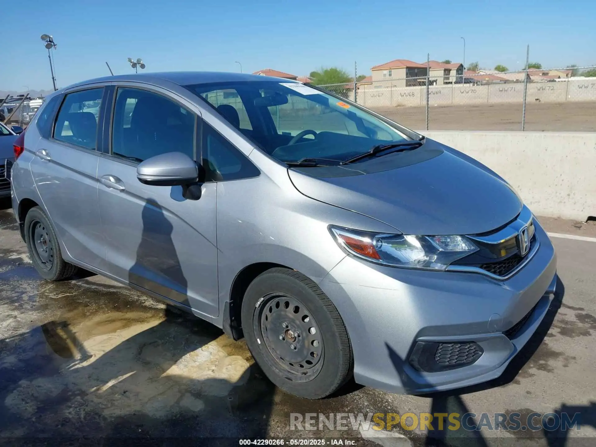 1 Photograph of a damaged car 3HGGK5H48LM700879 HONDA FIT 2020