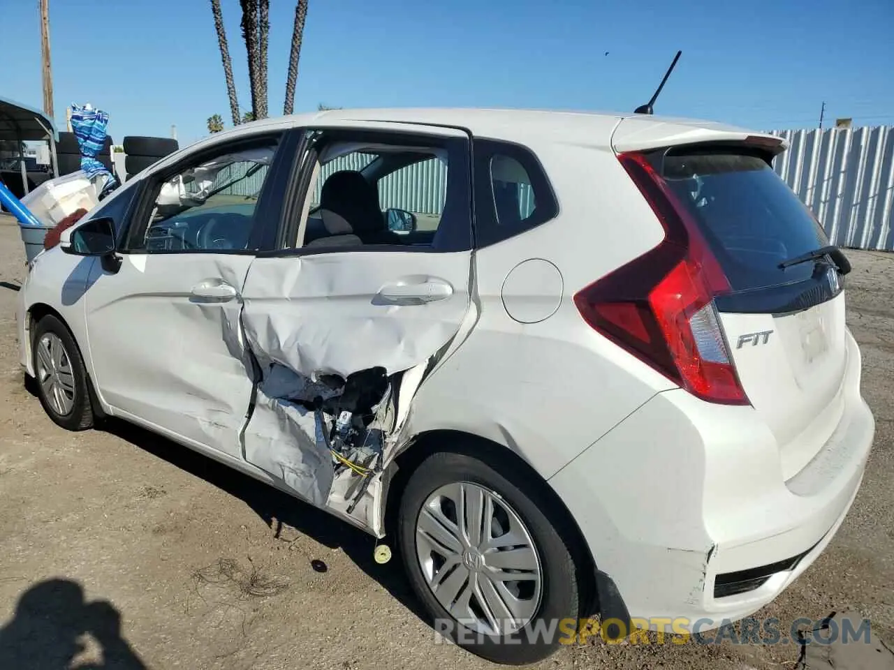 2 Photograph of a damaged car 3HGGK5H48LM711123 HONDA FIT 2020