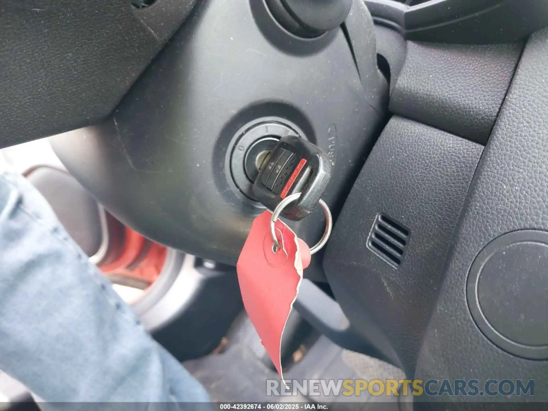 11 Photograph of a damaged car 3HGGK5H48LM715852 HONDA FIT 2020