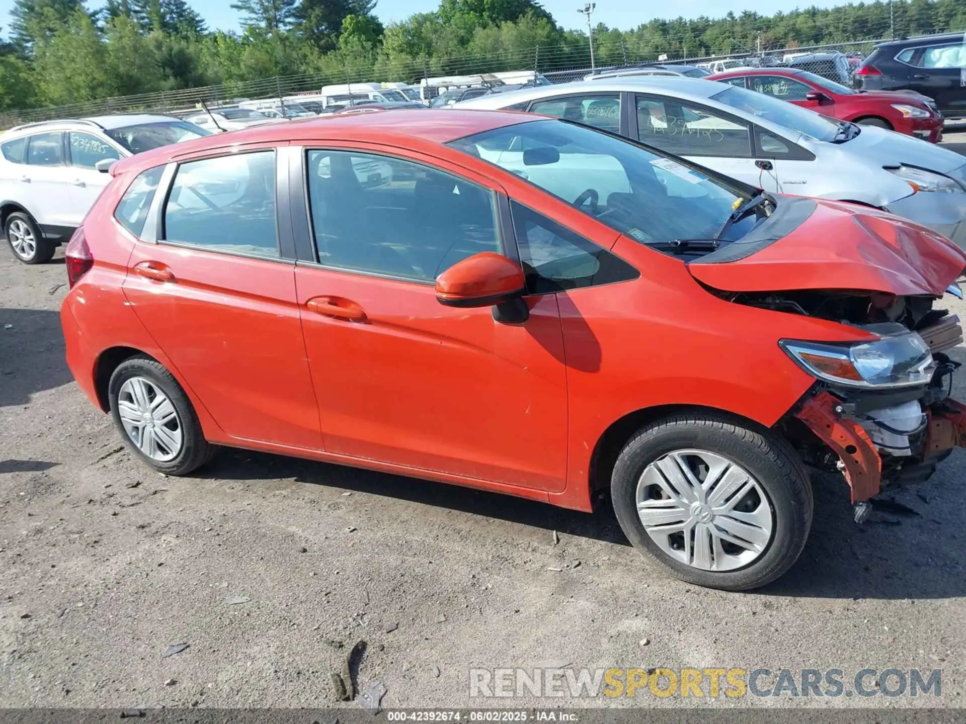 13 Photograph of a damaged car 3HGGK5H48LM715852 HONDA FIT 2020