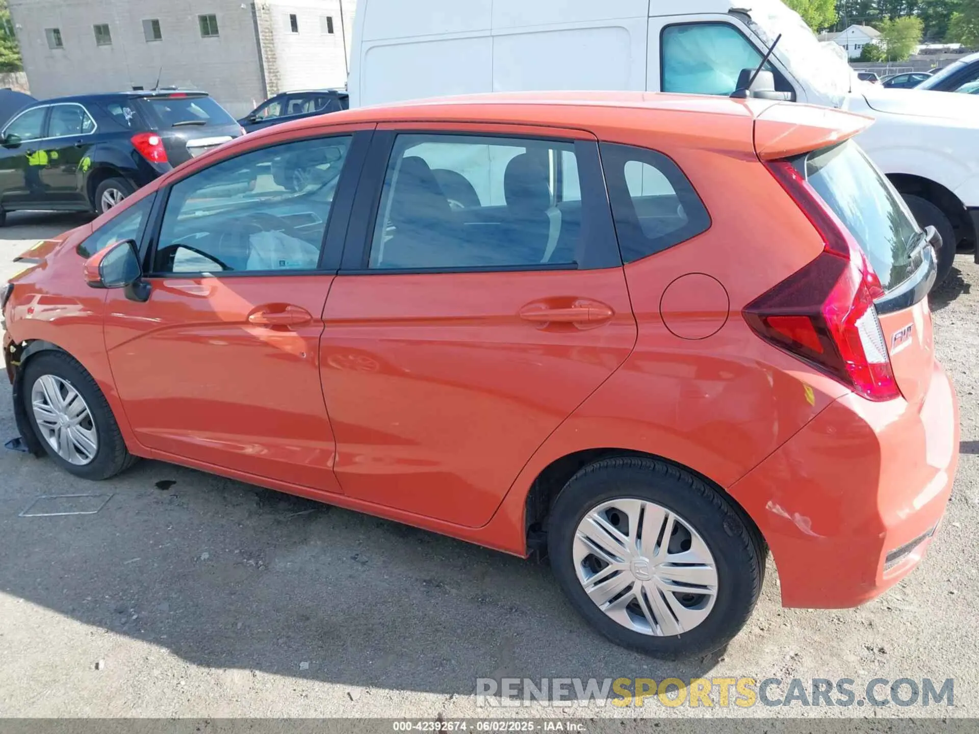 14 Photograph of a damaged car 3HGGK5H48LM715852 HONDA FIT 2020