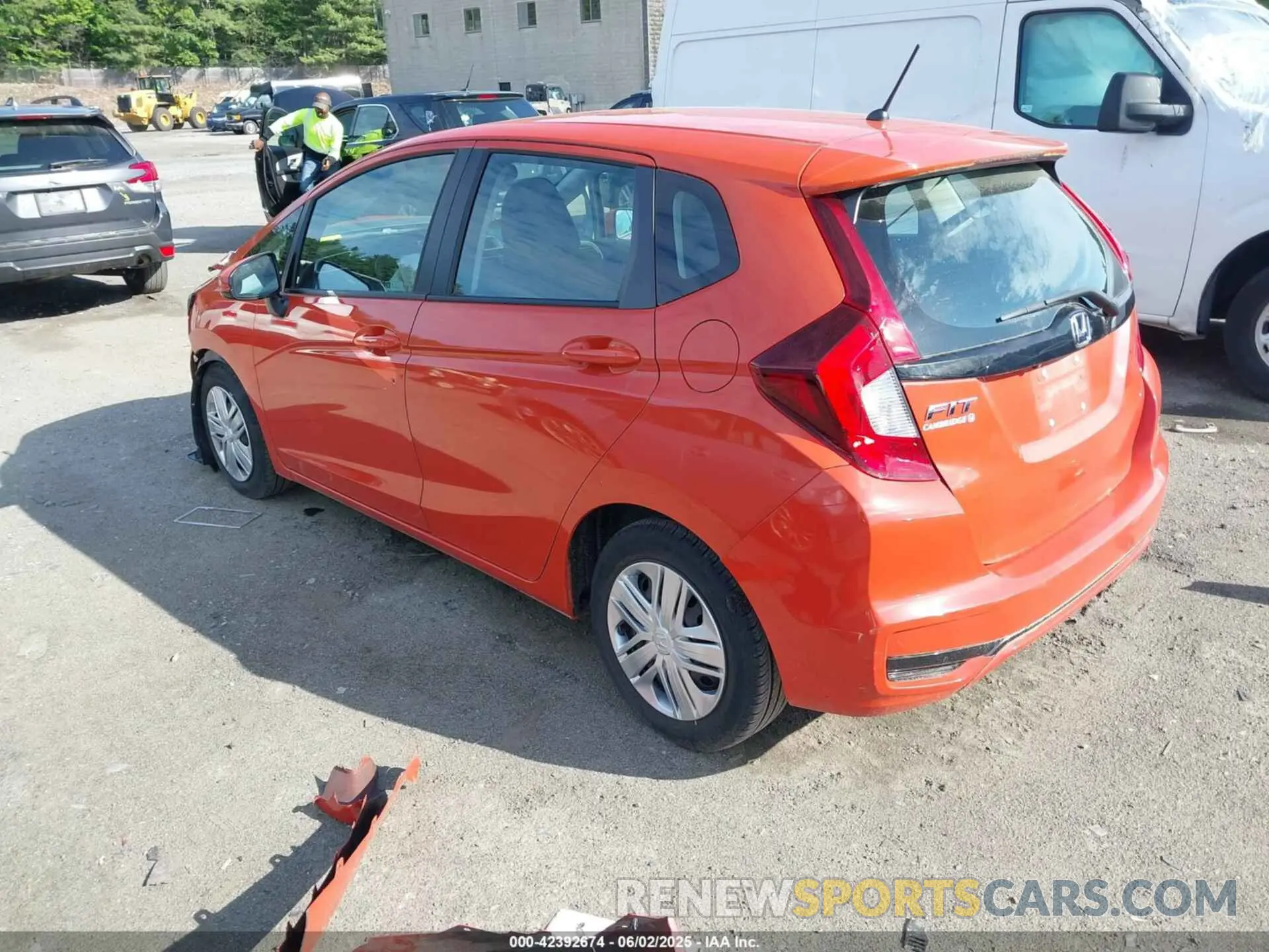 3 Photograph of a damaged car 3HGGK5H48LM715852 HONDA FIT 2020