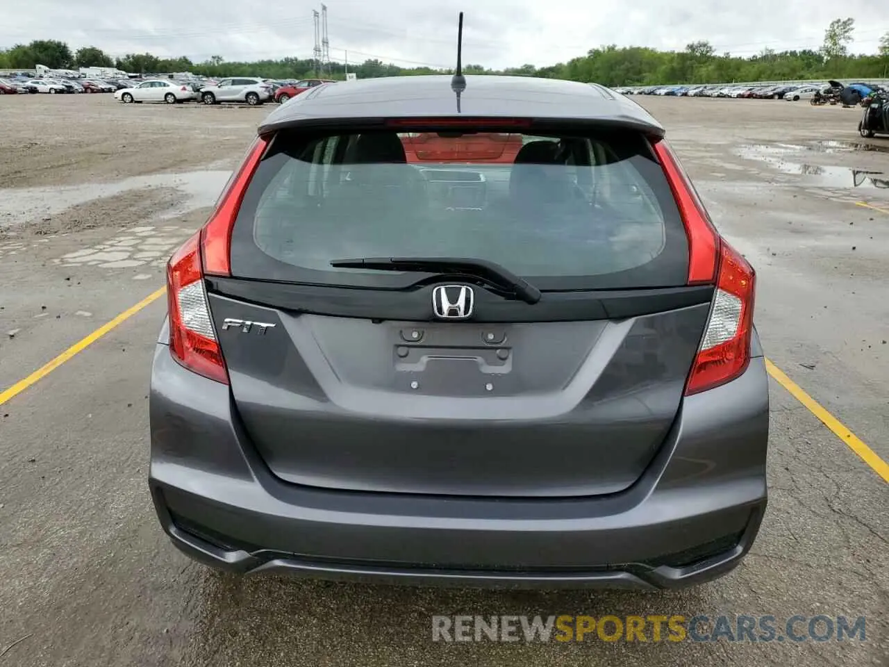 6 Photograph of a damaged car 3HGGK5H48LM717200 HONDA FIT 2020