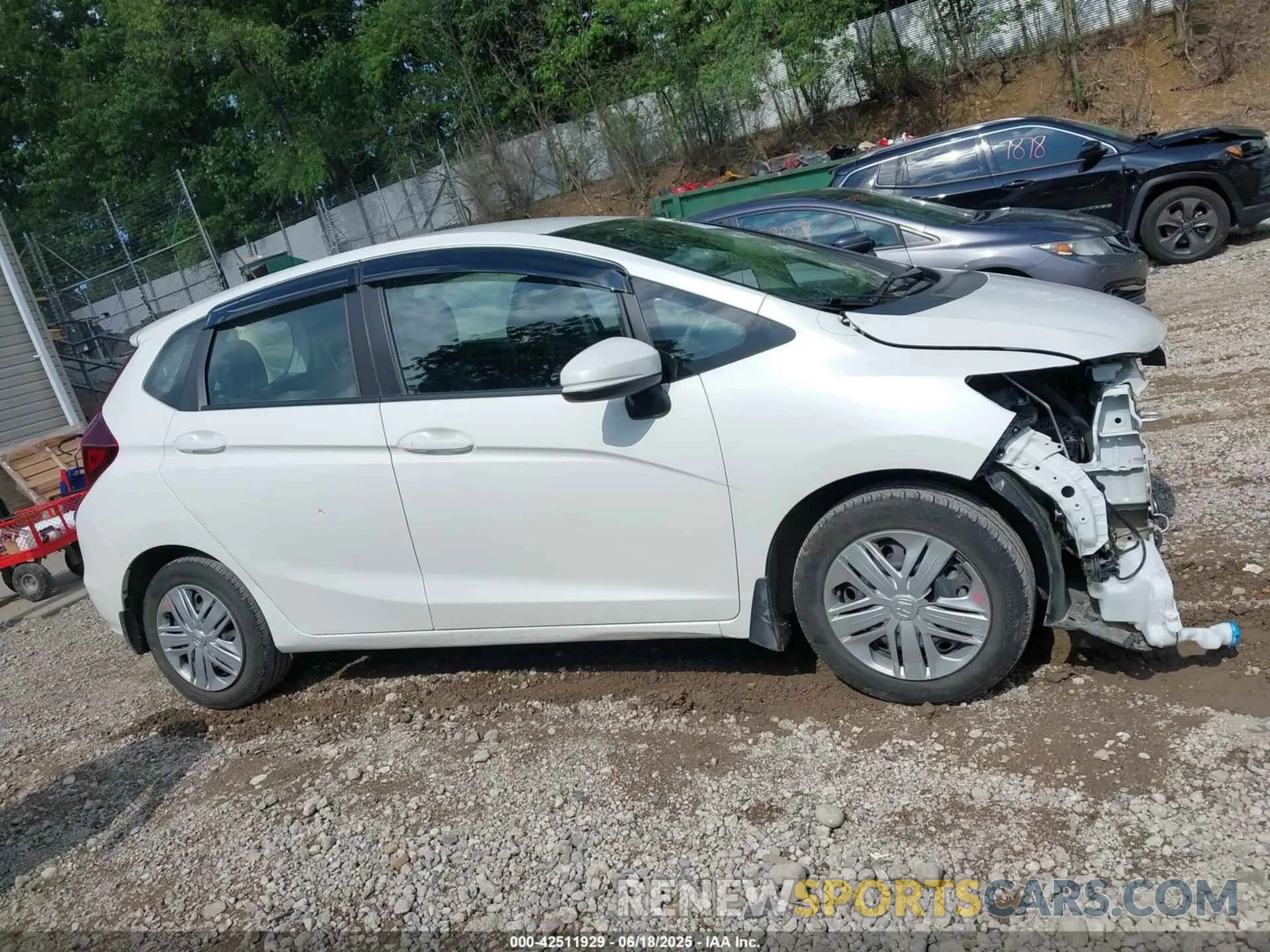 13 Photograph of a damaged car 3HGGK5H48LM728827 HONDA FIT 2020