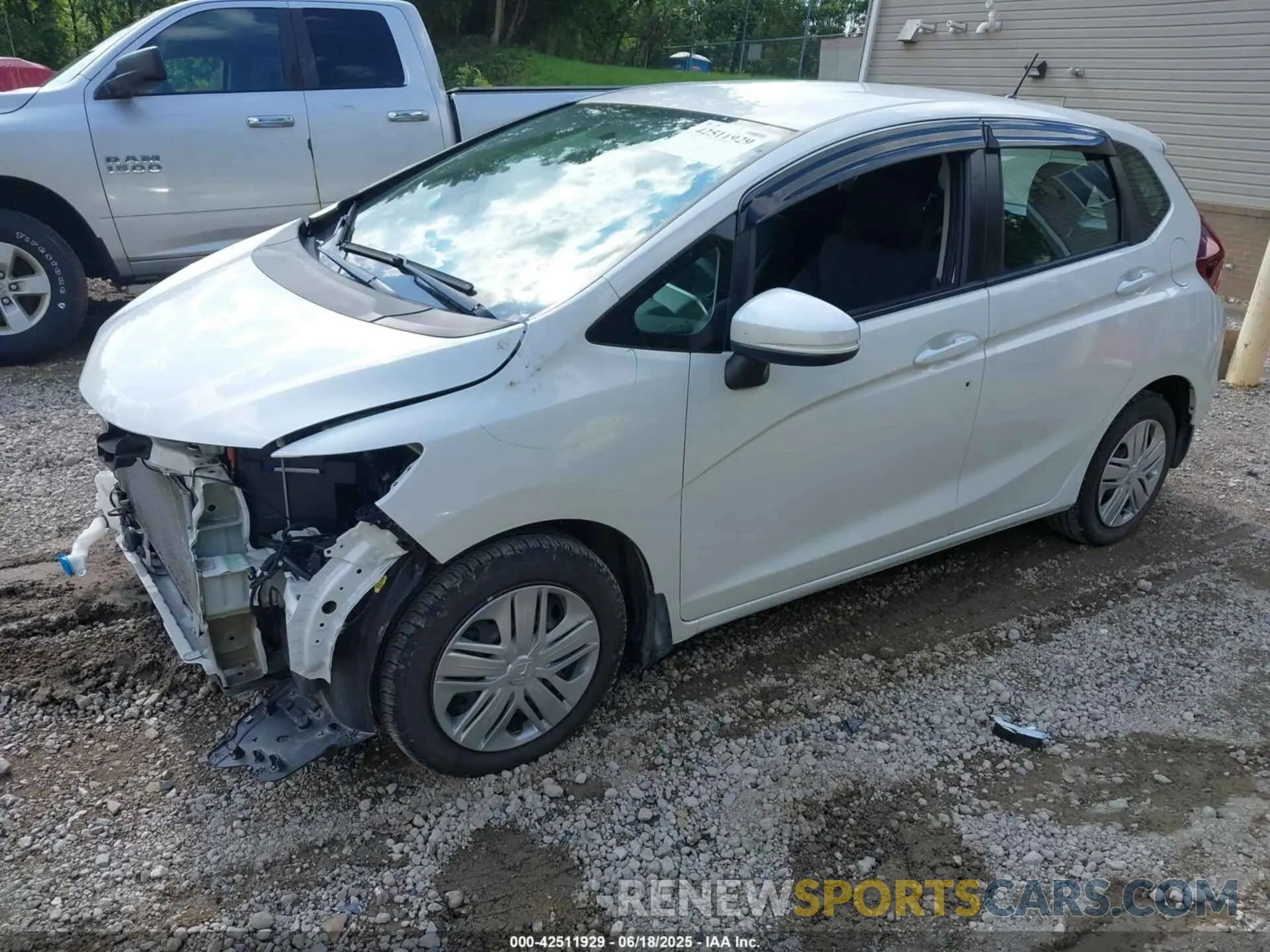 2 Photograph of a damaged car 3HGGK5H48LM728827 HONDA FIT 2020