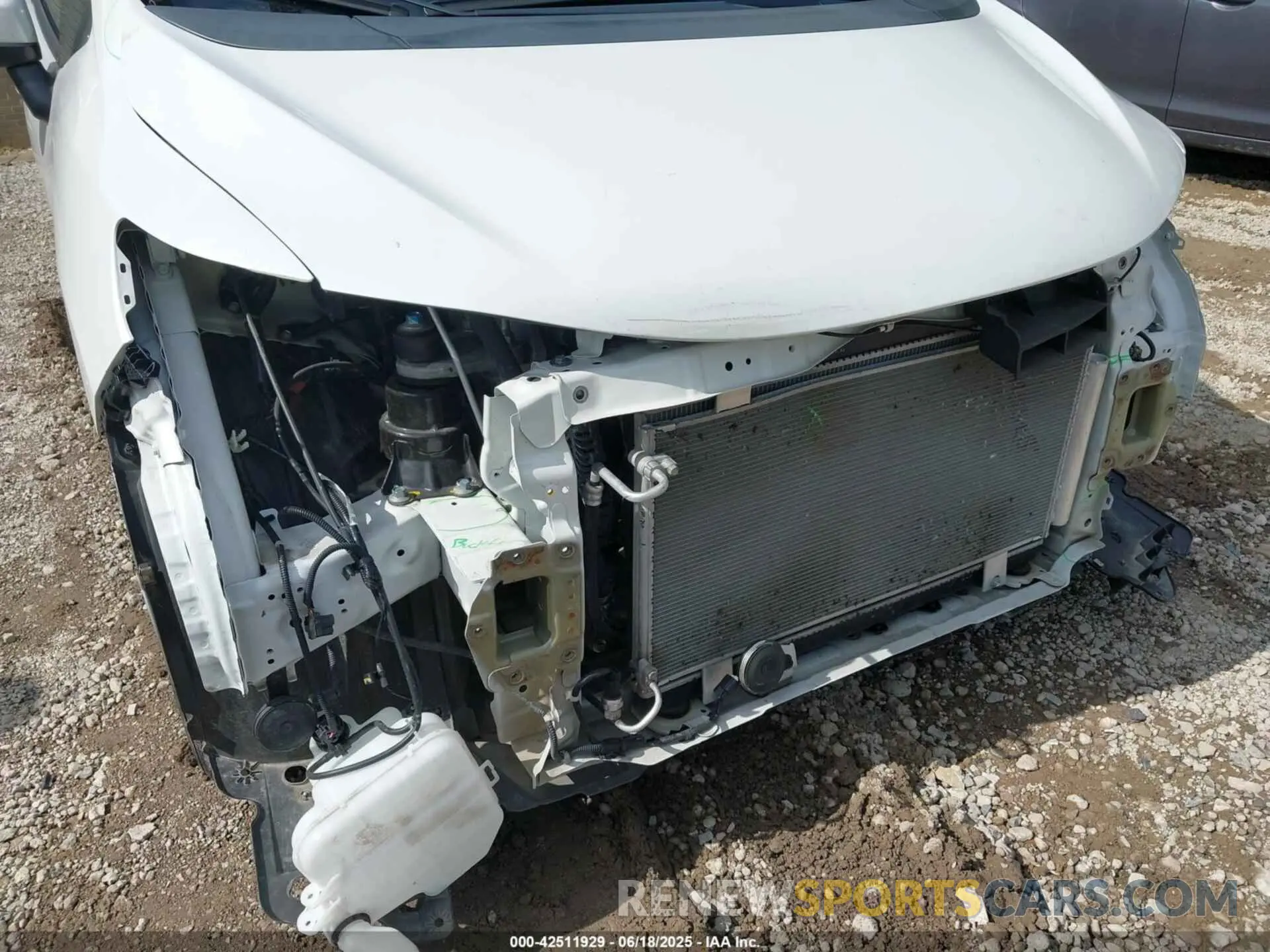6 Photograph of a damaged car 3HGGK5H48LM728827 HONDA FIT 2020