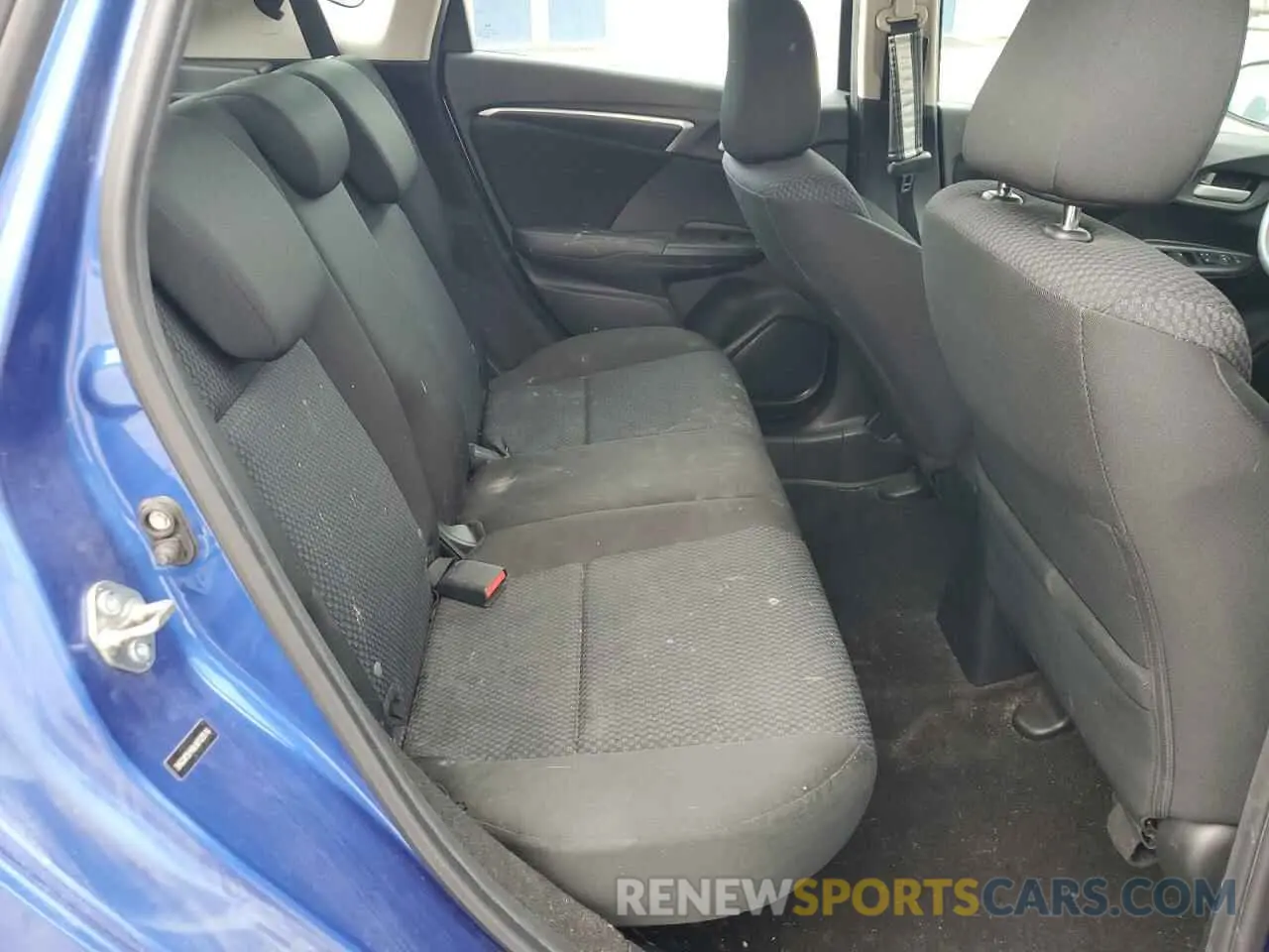 10 Photograph of a damaged car 3HGGK5H49LM703516 HONDA FIT 2020