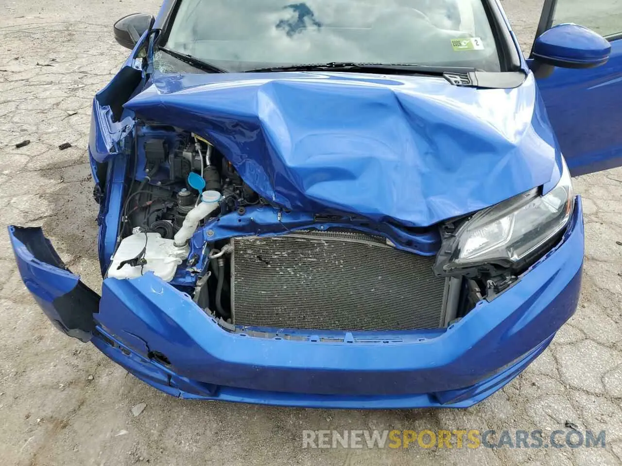 11 Photograph of a damaged car 3HGGK5H49LM703516 HONDA FIT 2020