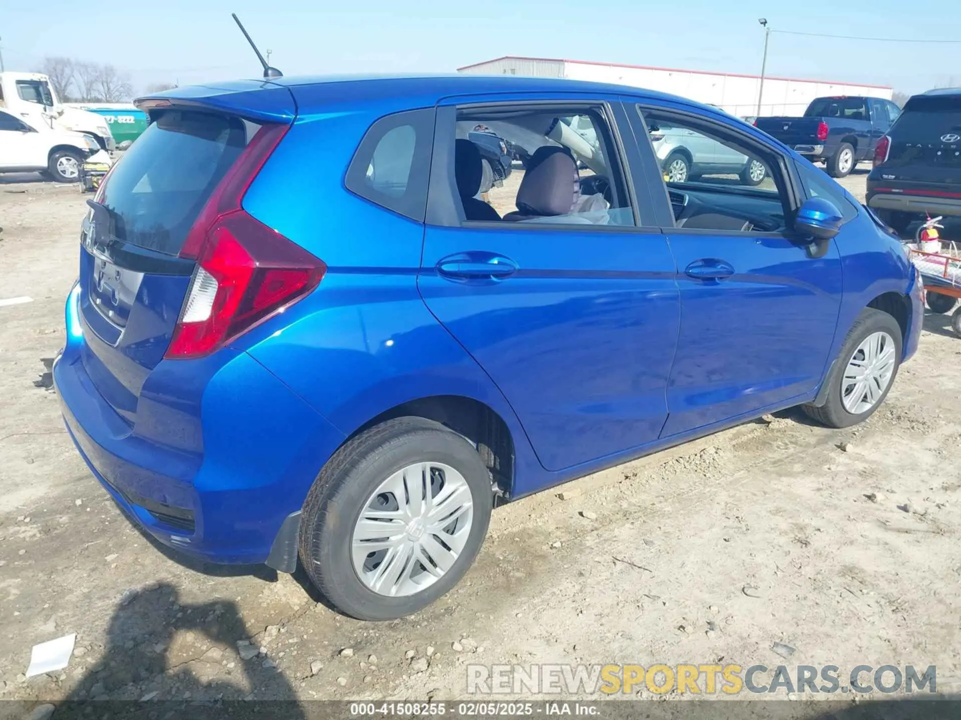 4 Photograph of a damaged car 3HGGK5H49LM708022 HONDA FIT 2020