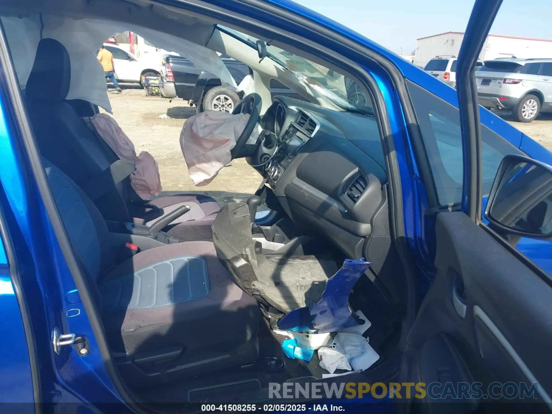 5 Photograph of a damaged car 3HGGK5H49LM708022 HONDA FIT 2020