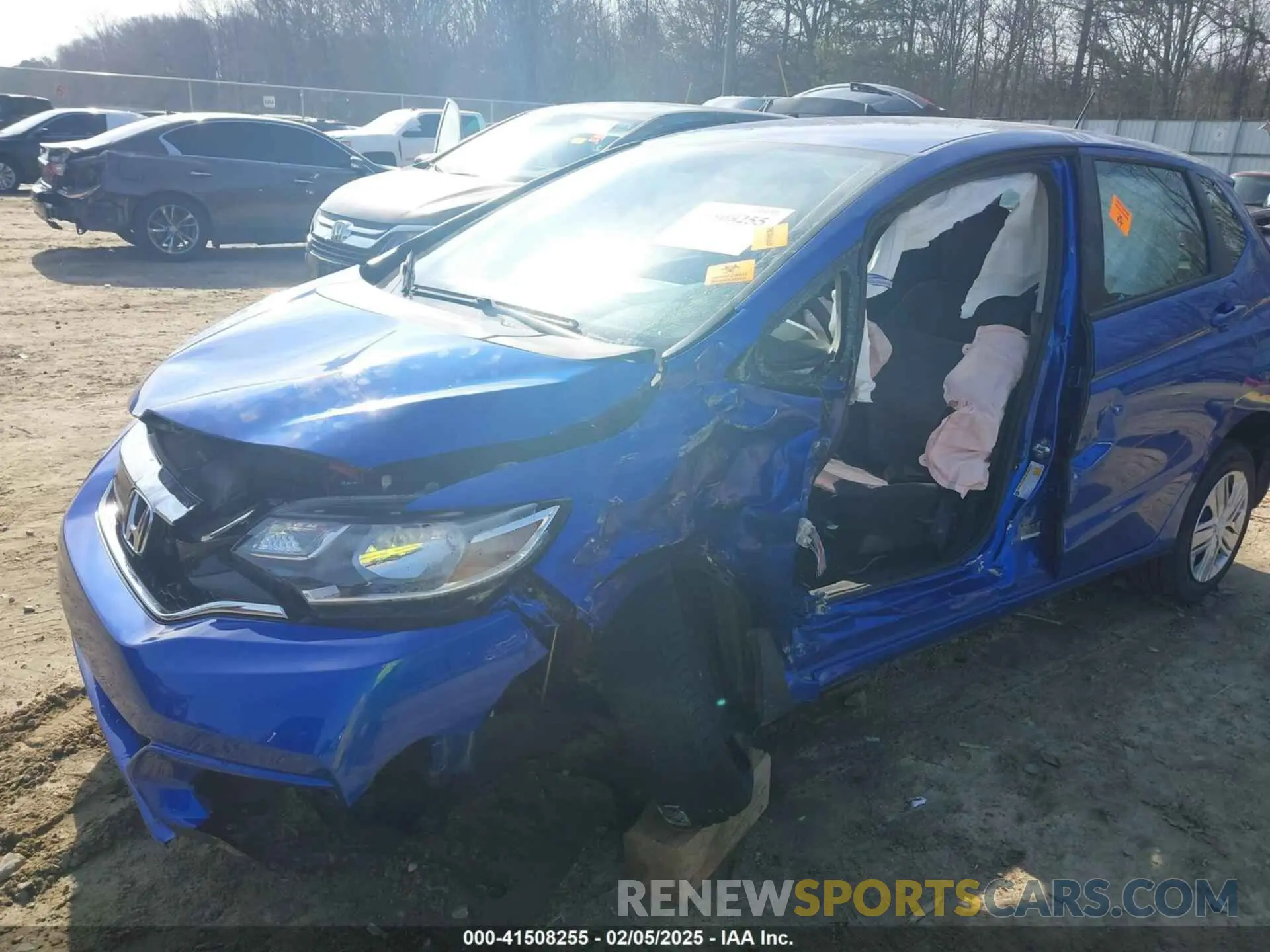 6 Photograph of a damaged car 3HGGK5H49LM708022 HONDA FIT 2020