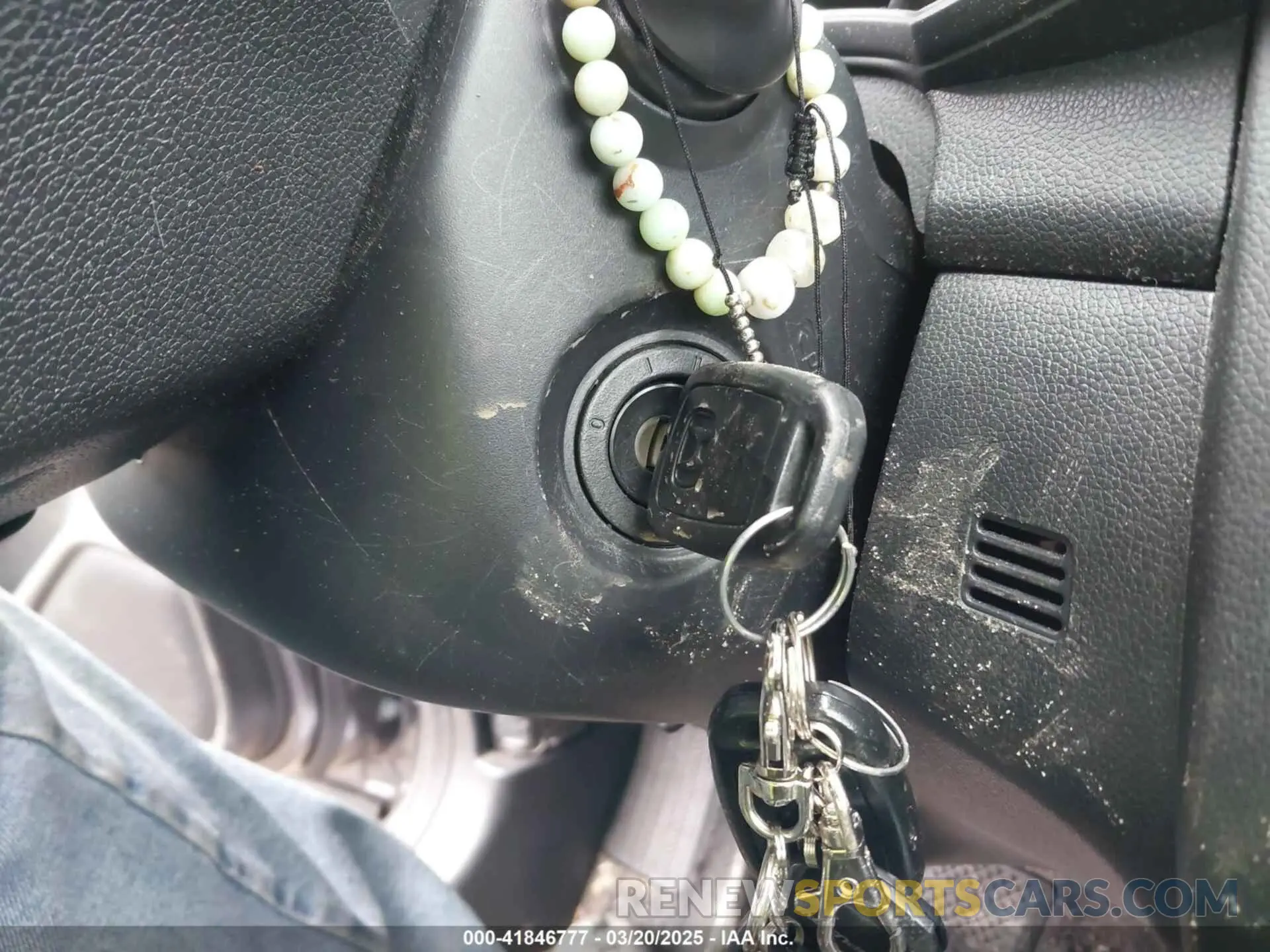11 Photograph of a damaged car 3HGGK5H49LM710739 HONDA FIT 2020