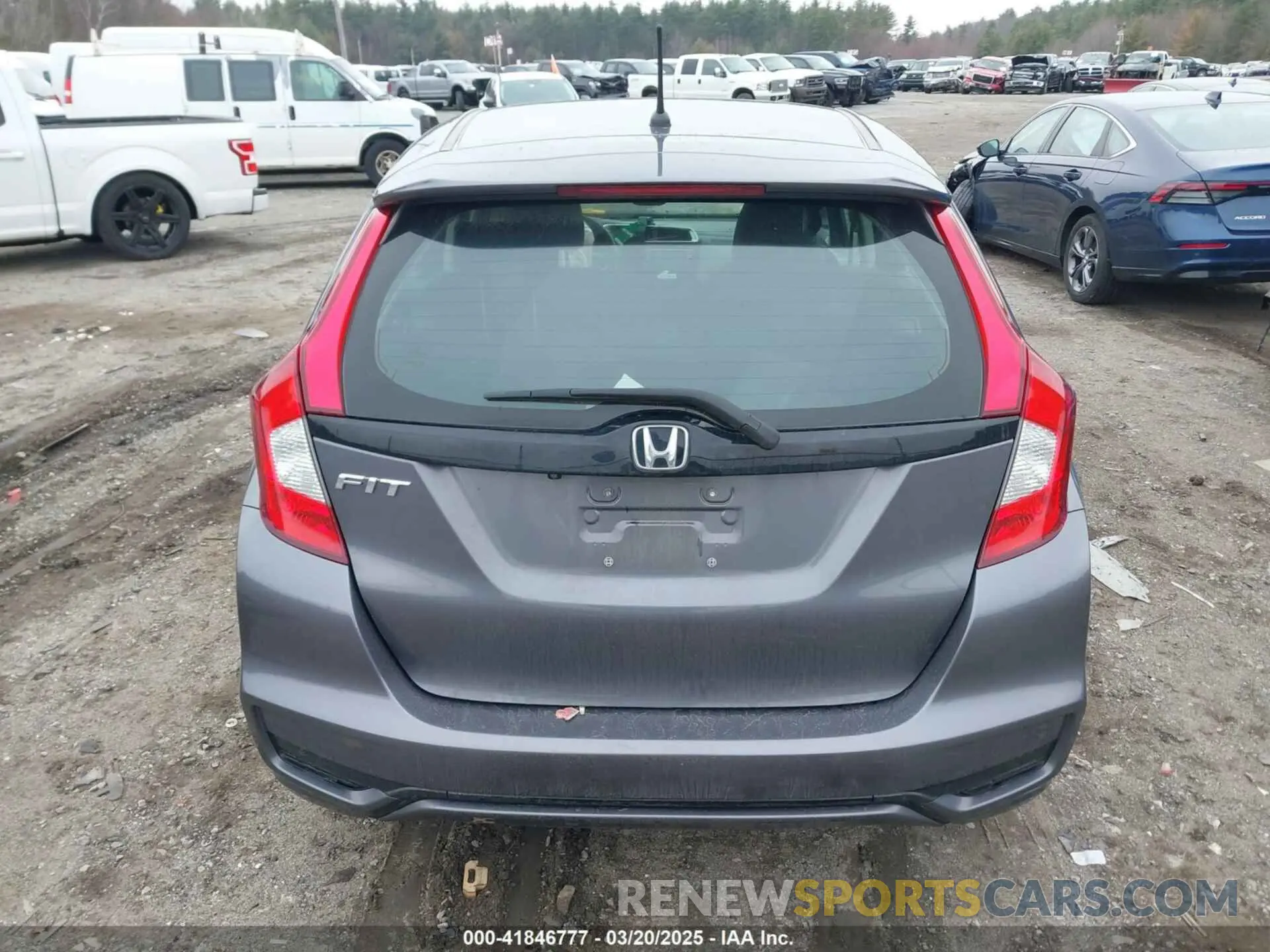 16 Photograph of a damaged car 3HGGK5H49LM710739 HONDA FIT 2020