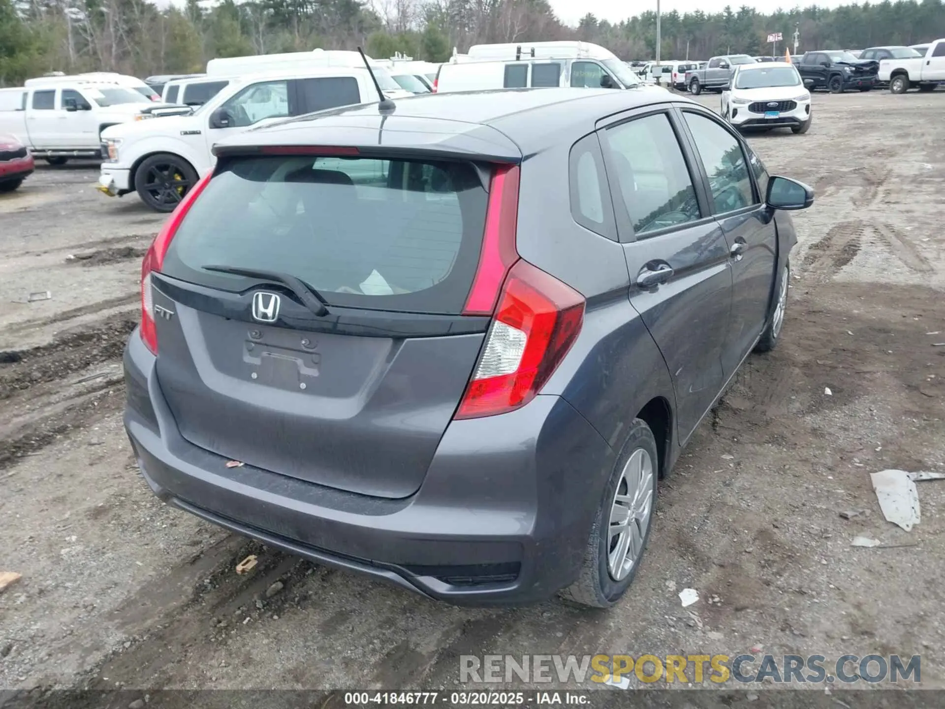 4 Photograph of a damaged car 3HGGK5H49LM710739 HONDA FIT 2020