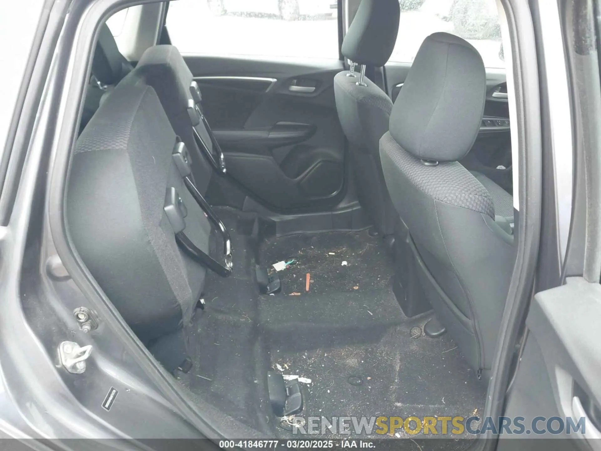 8 Photograph of a damaged car 3HGGK5H49LM710739 HONDA FIT 2020