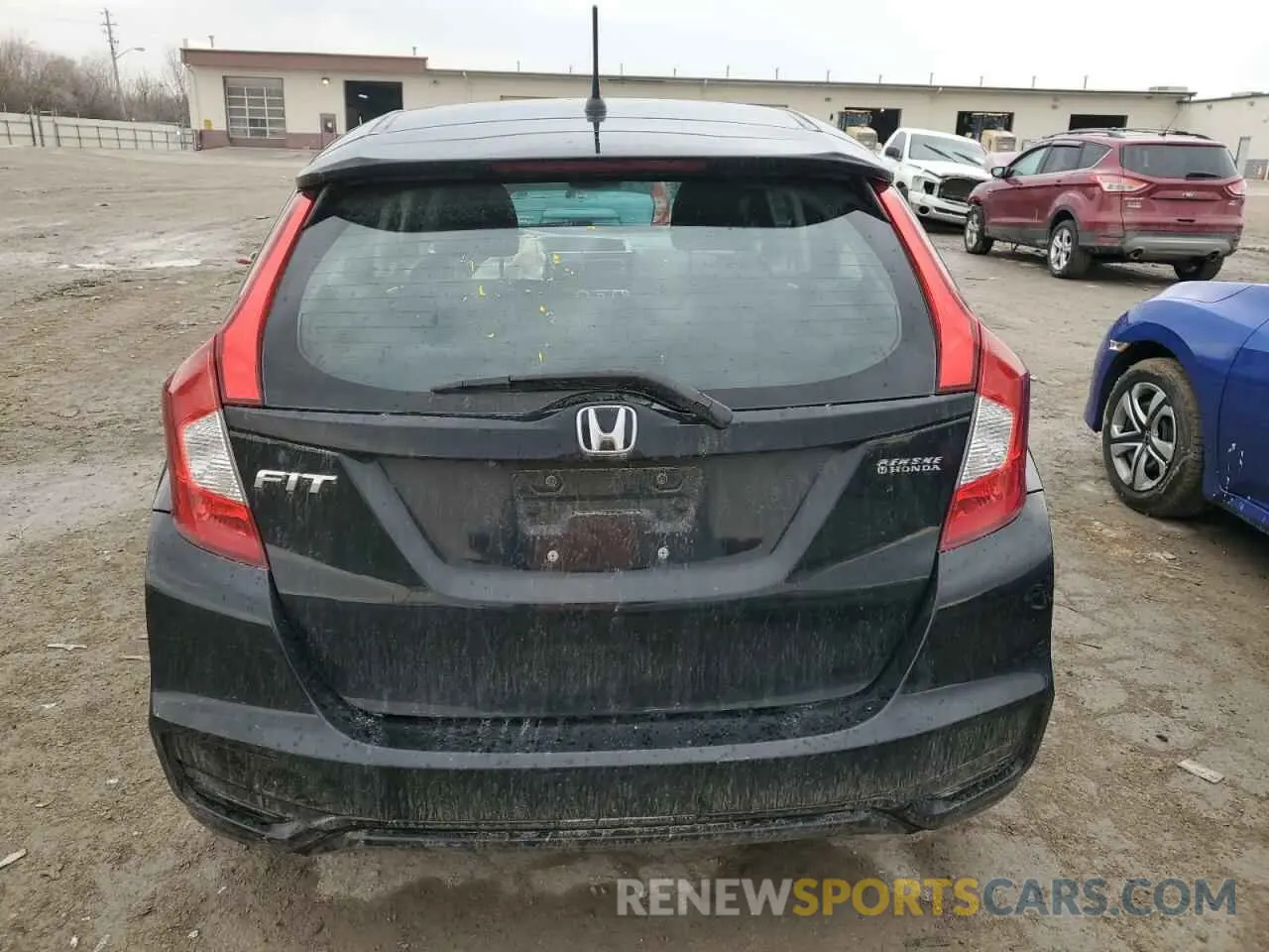6 Photograph of a damaged car 3HGGK5H49LM724382 HONDA FIT 2020