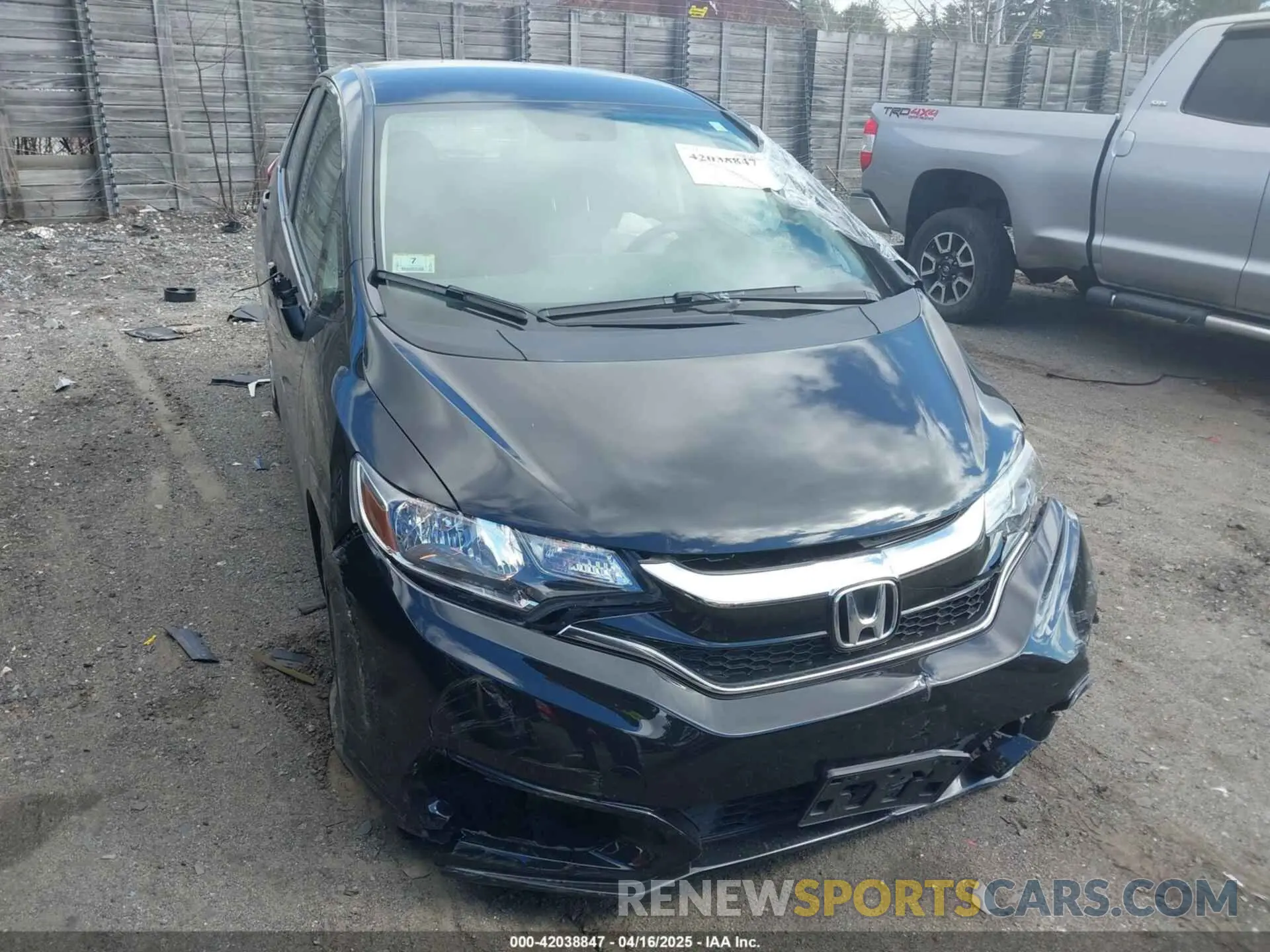 12 Photograph of a damaged car 3HGGK5H49LM726214 HONDA FIT 2020