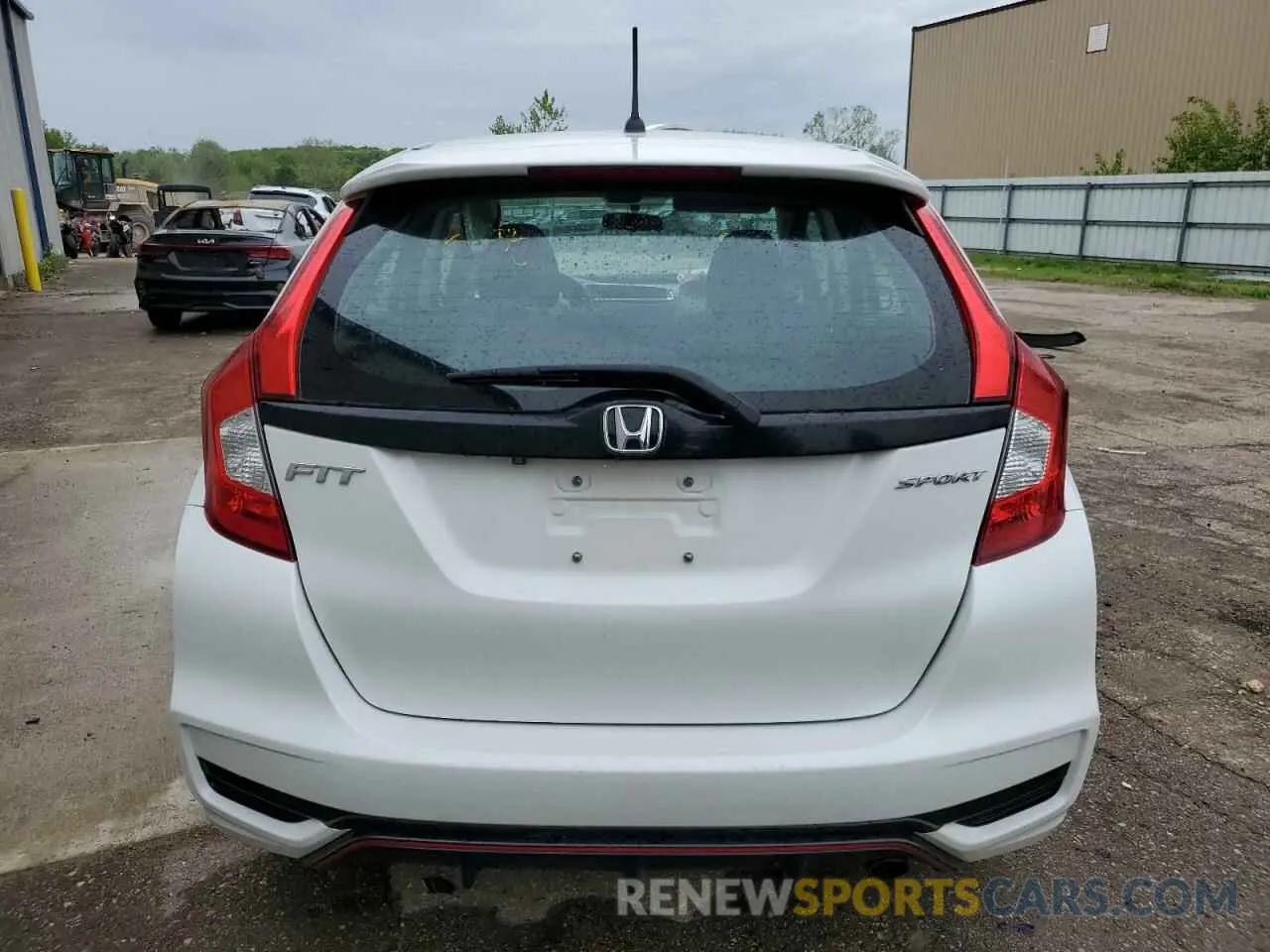 6 Photograph of a damaged car 3HGGK5H60LM715068 HONDA FIT 2020