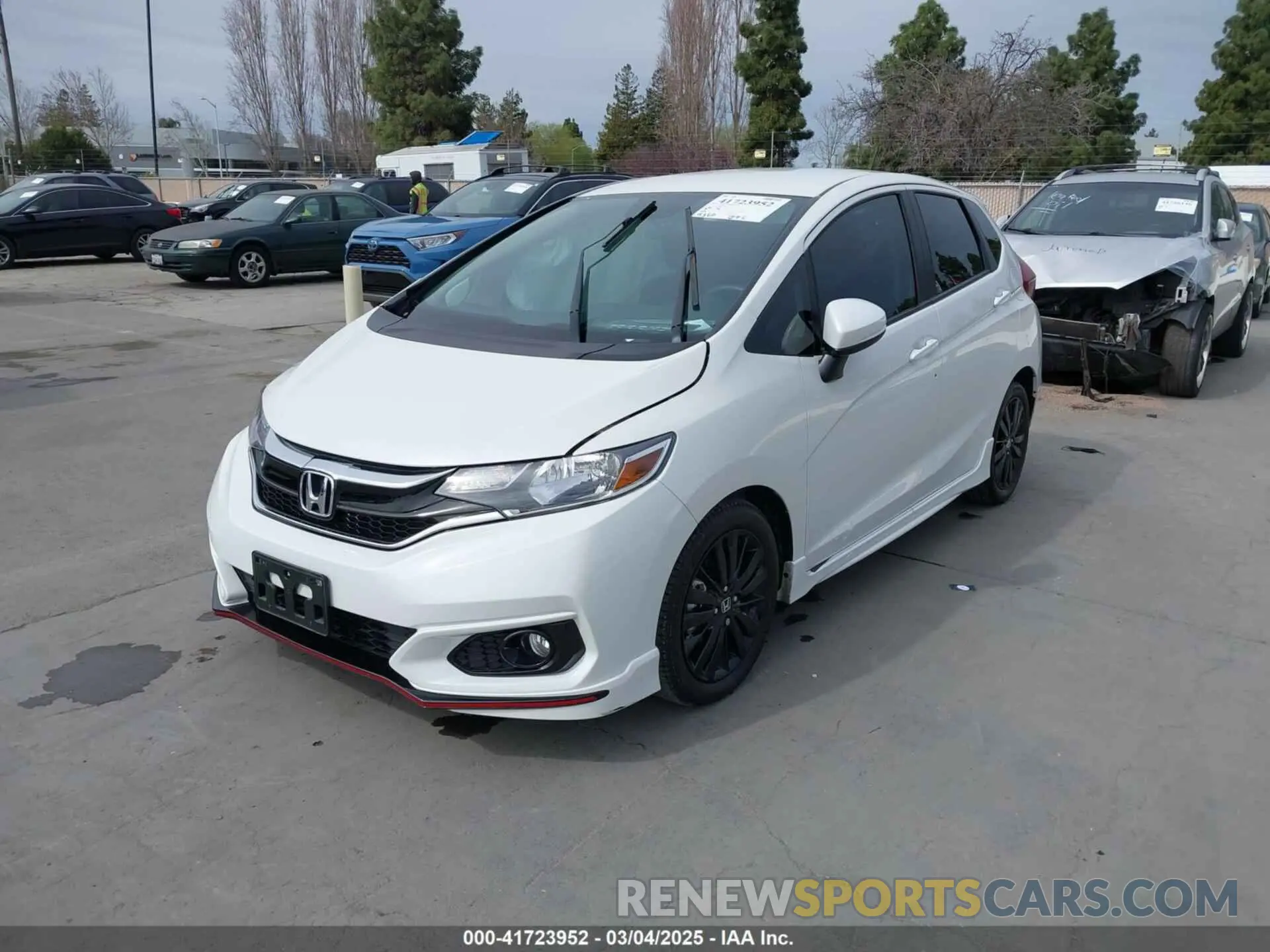 2 Photograph of a damaged car 3HGGK5H60LM719086 HONDA FIT 2020