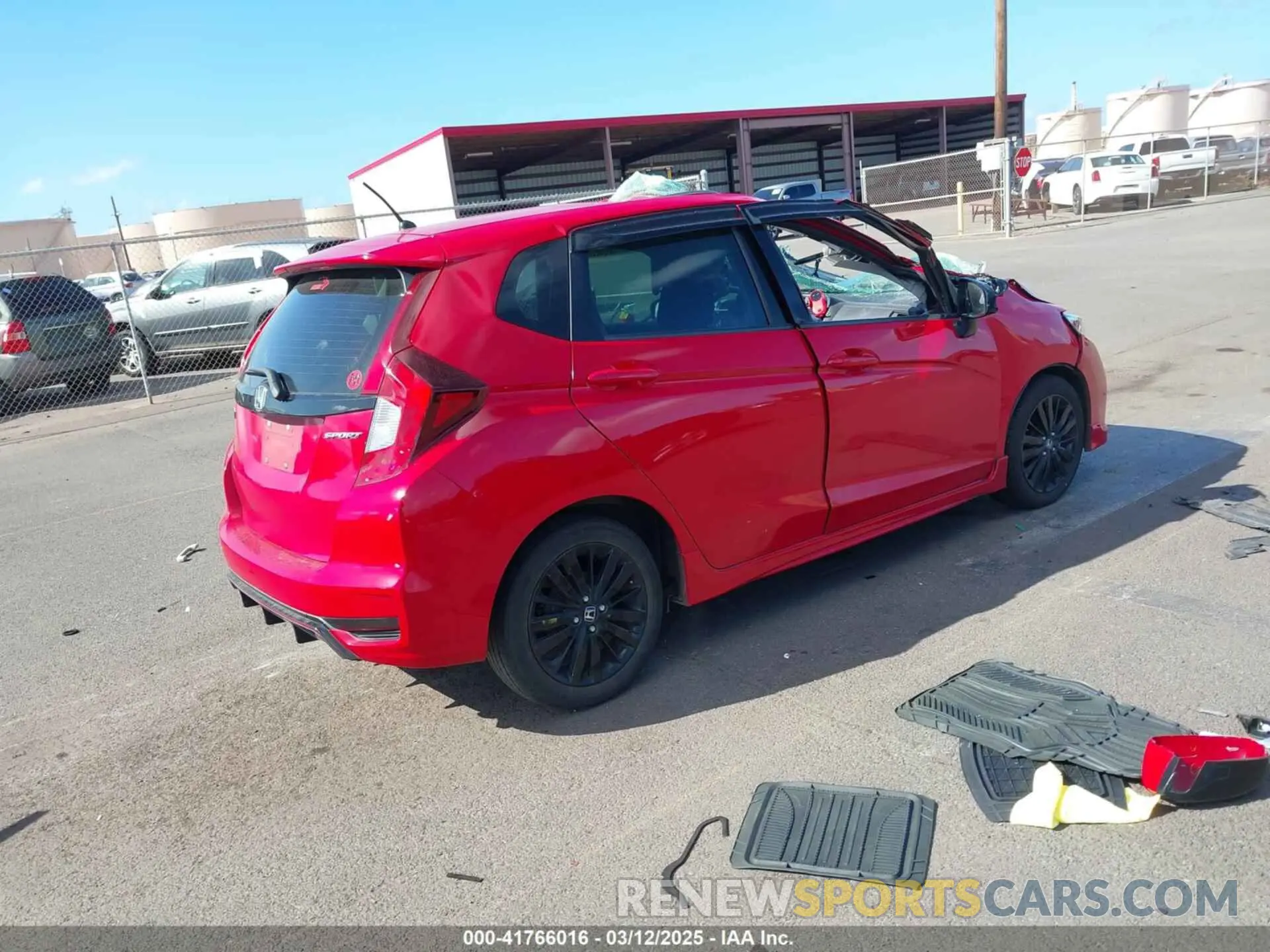 4 Photograph of a damaged car 3HGGK5H61LM721624 HONDA FIT 2020