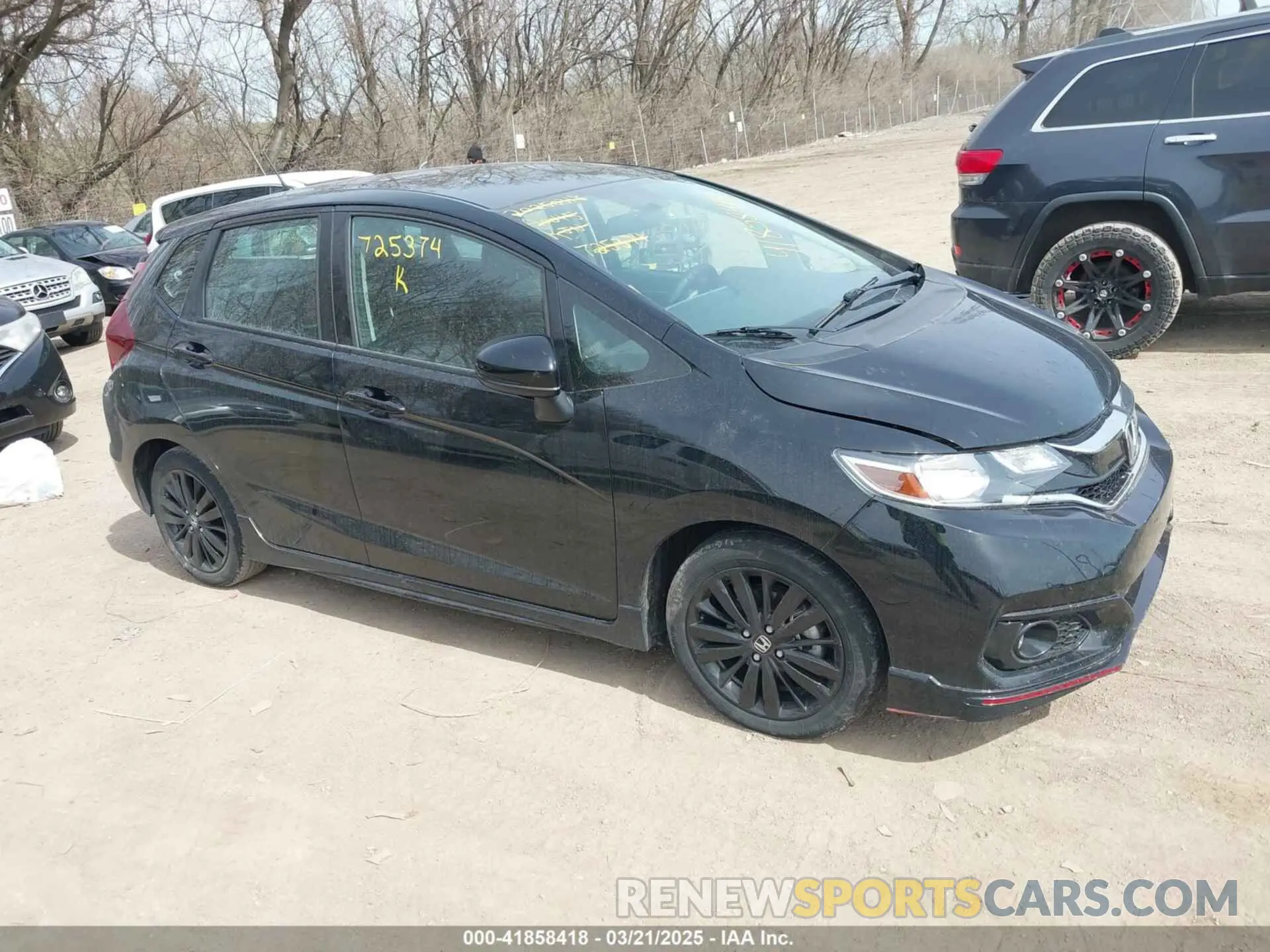 1 Photograph of a damaged car 3HGGK5H62LM725374 HONDA FIT 2020