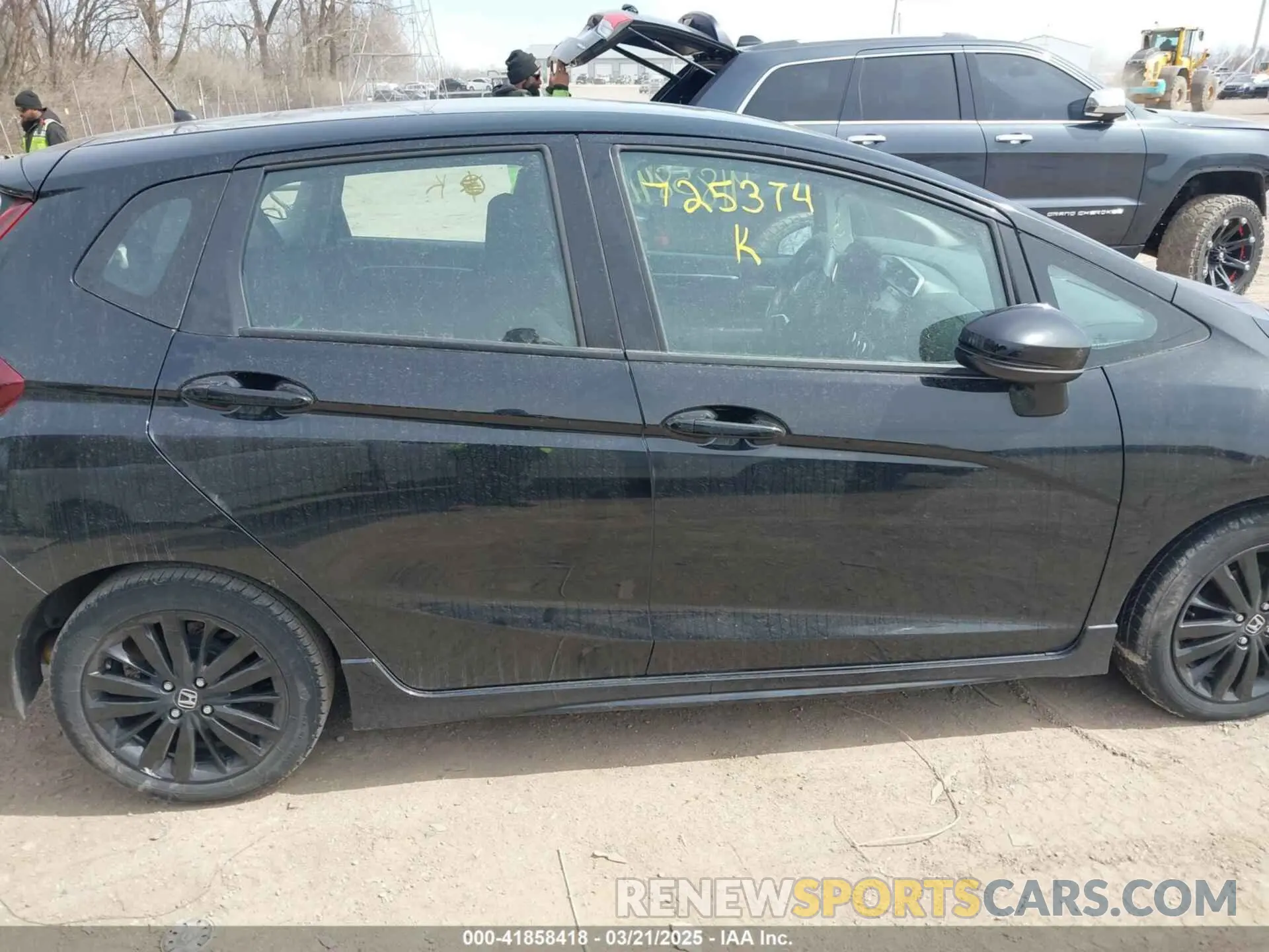13 Photograph of a damaged car 3HGGK5H62LM725374 HONDA FIT 2020