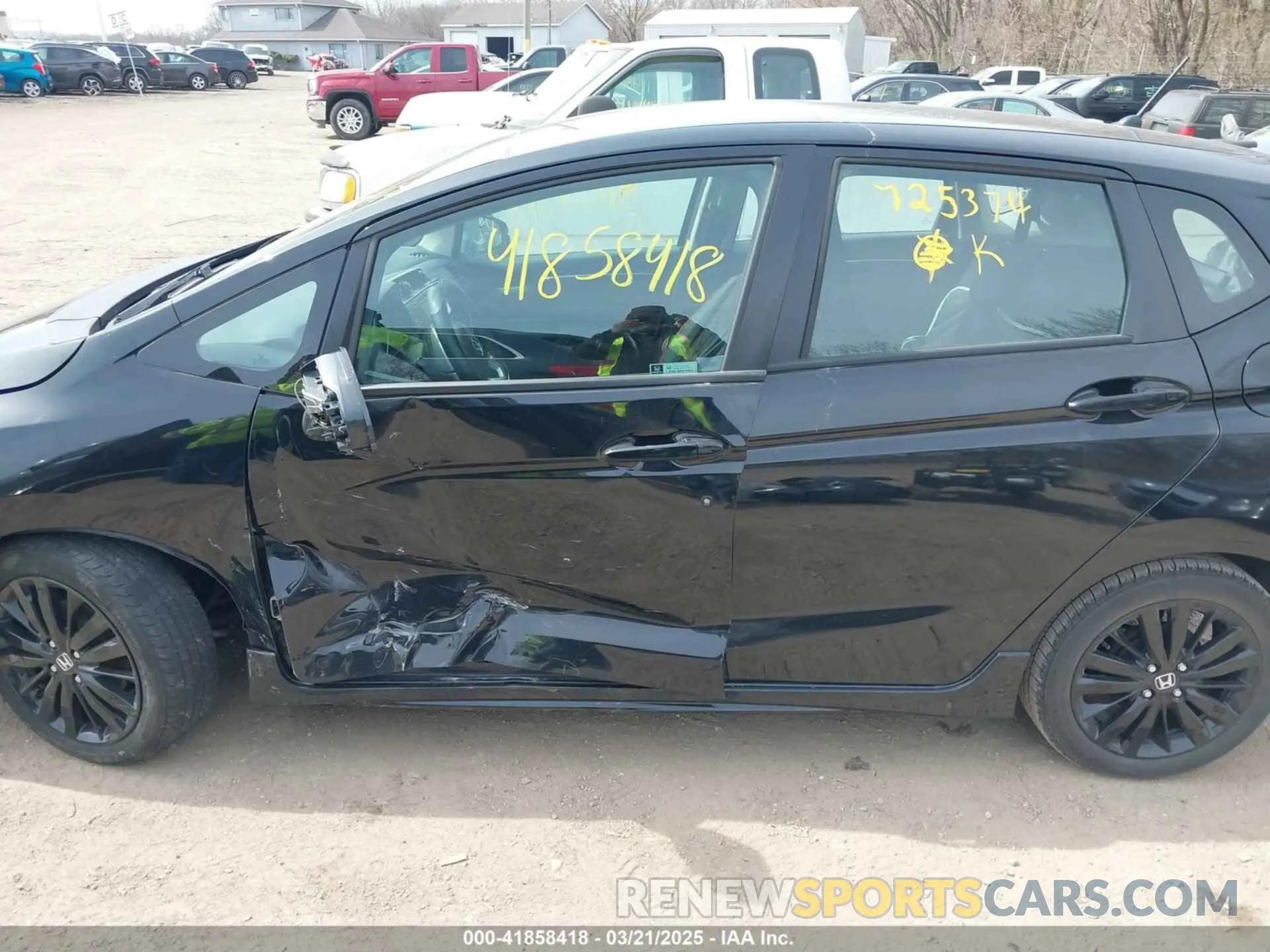 14 Photograph of a damaged car 3HGGK5H62LM725374 HONDA FIT 2020