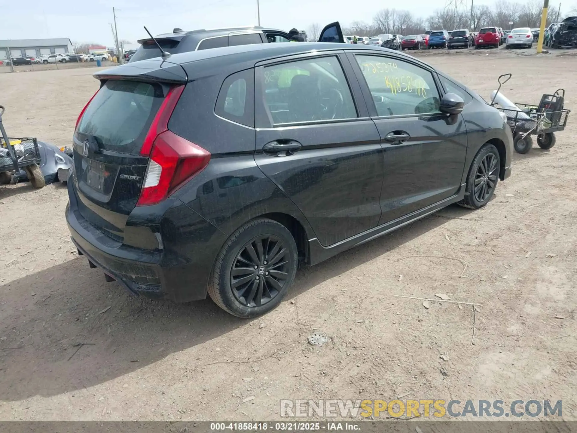 4 Photograph of a damaged car 3HGGK5H62LM725374 HONDA FIT 2020