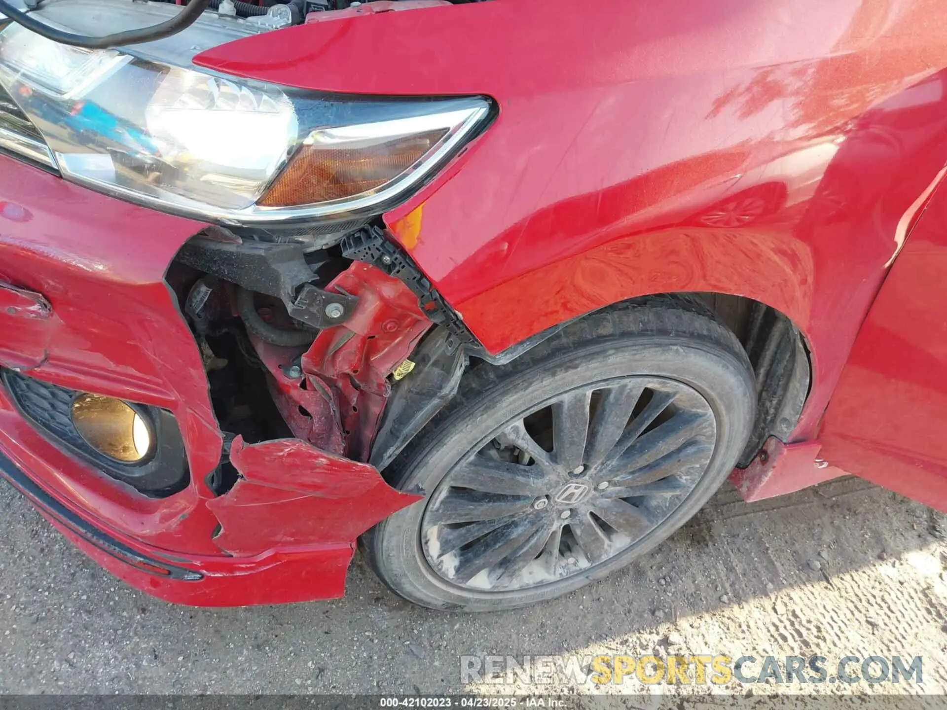 6 Photograph of a damaged car 3HGGK5H63LM718904 HONDA FIT 2020