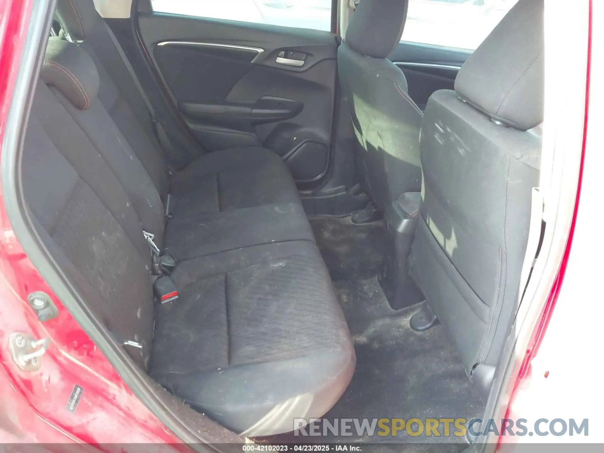 8 Photograph of a damaged car 3HGGK5H63LM718904 HONDA FIT 2020