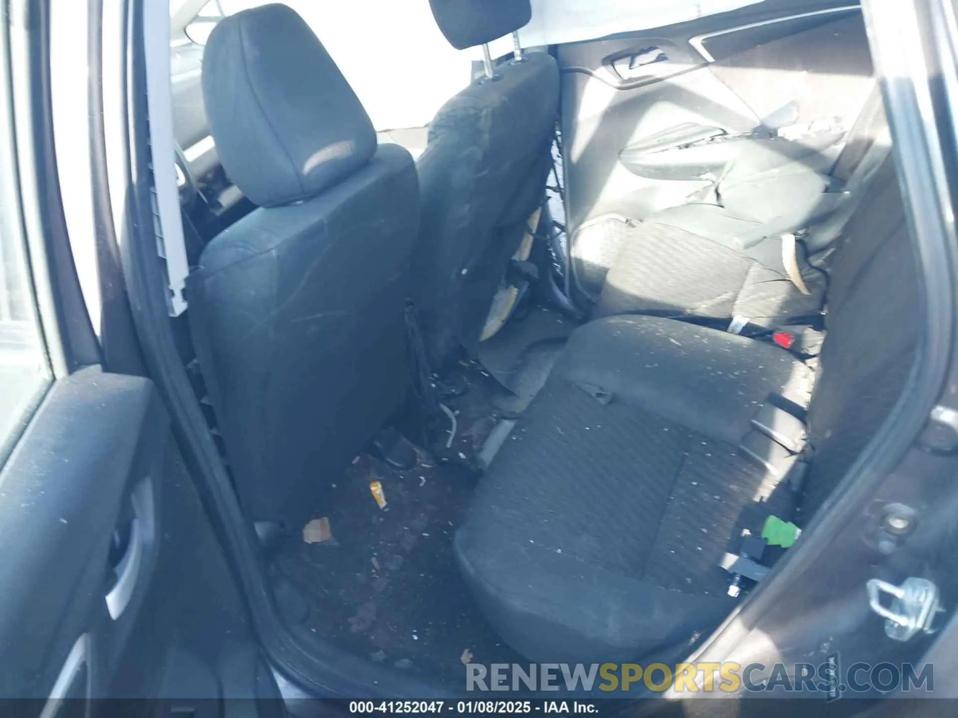 8 Photograph of a damaged car 3HGGK5H63LM726727 HONDA FIT 2020