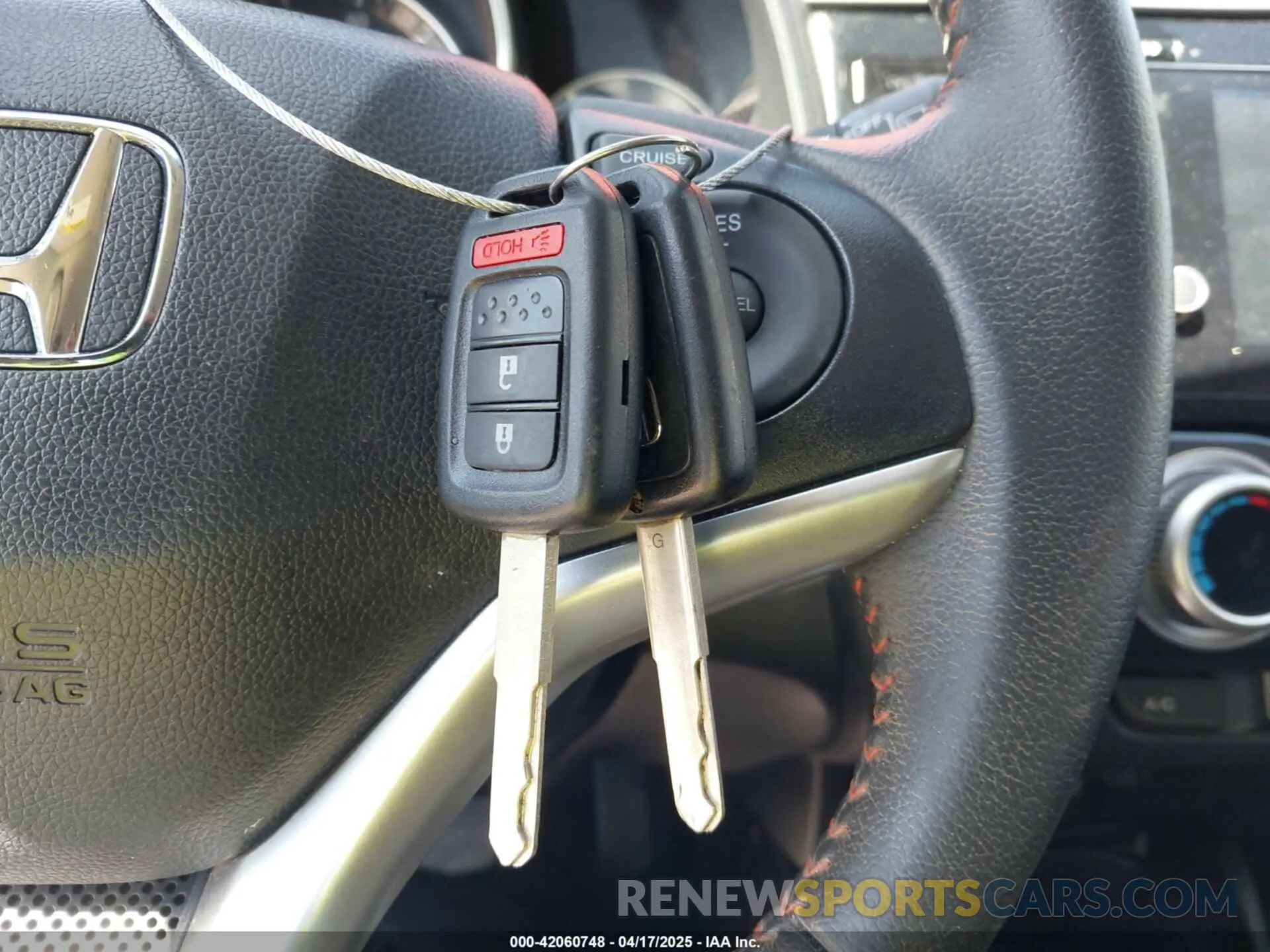 11 Photograph of a damaged car 3HGGK5H64LM721598 HONDA FIT 2020