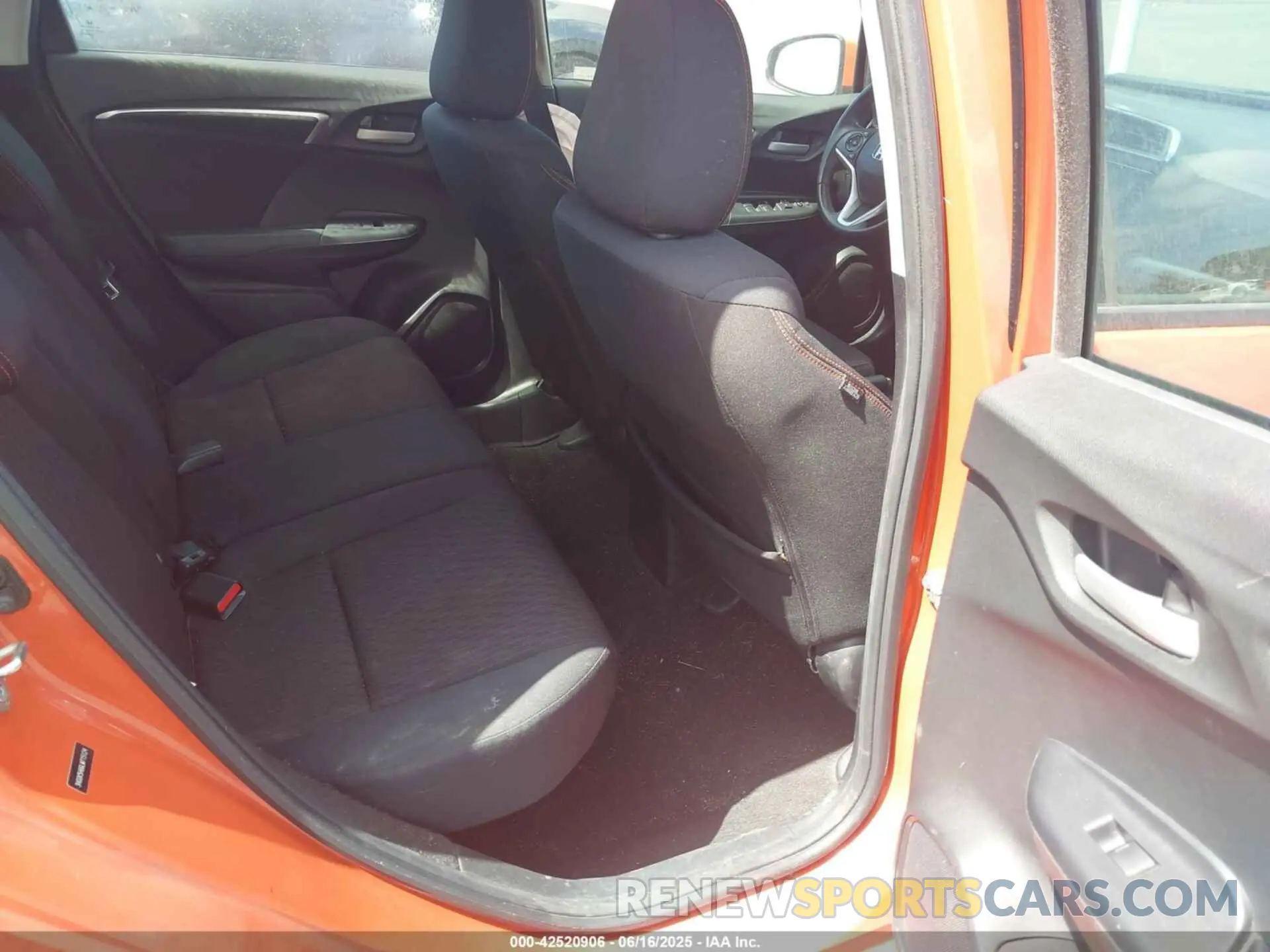 8 Photograph of a damaged car 3HGGK5H66LM715124 HONDA FIT 2020