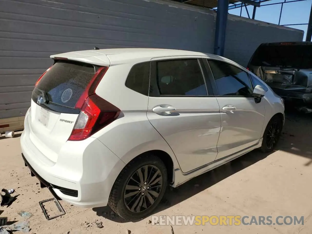 3 Photograph of a damaged car 3HGGK5H66LM726821 HONDA FIT 2020