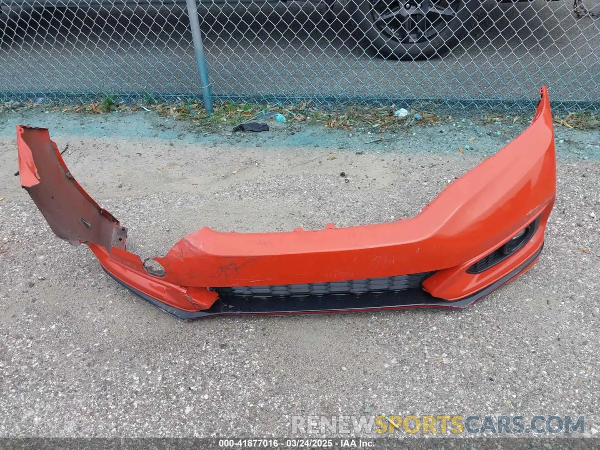 12 Photograph of a damaged car 3HGGK5H68LM726836 HONDA FIT 2020